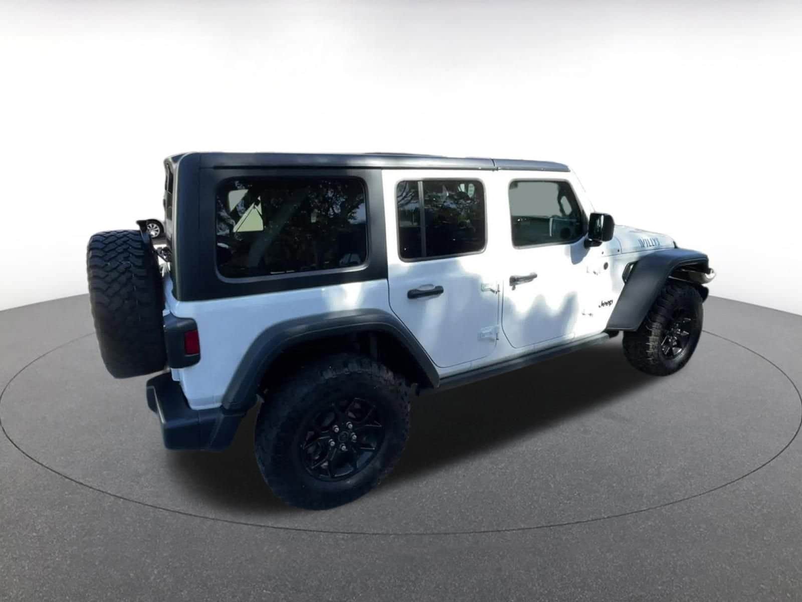 Thumbnail: 2025 Jeep Wrangler - 15