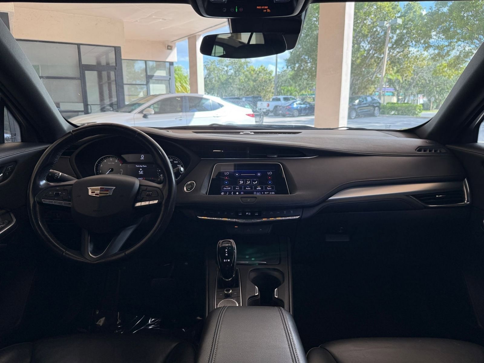 Thumbnail: 2023 Cadillac XT4 - 27