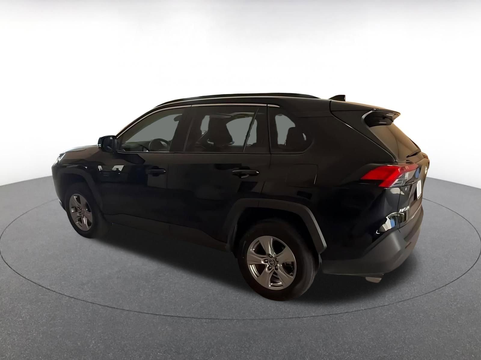 Thumbnail: 2025 Toyota RAV4 - 10