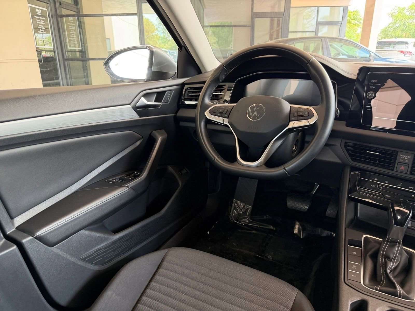 Thumbnail: 2025 Volkswagen Jetta - 29