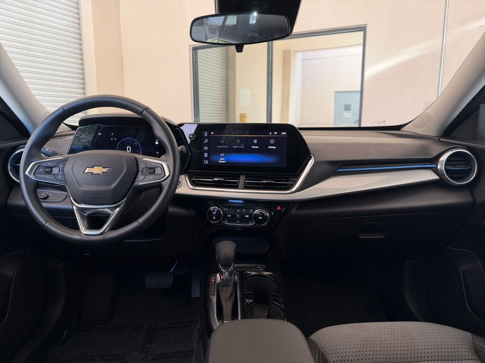 Thumbnail: 2025 Chevrolet Trax - 28