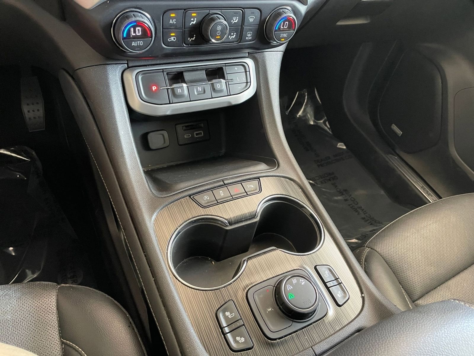 Thumbnail: 2023 GMC Acadia - 35