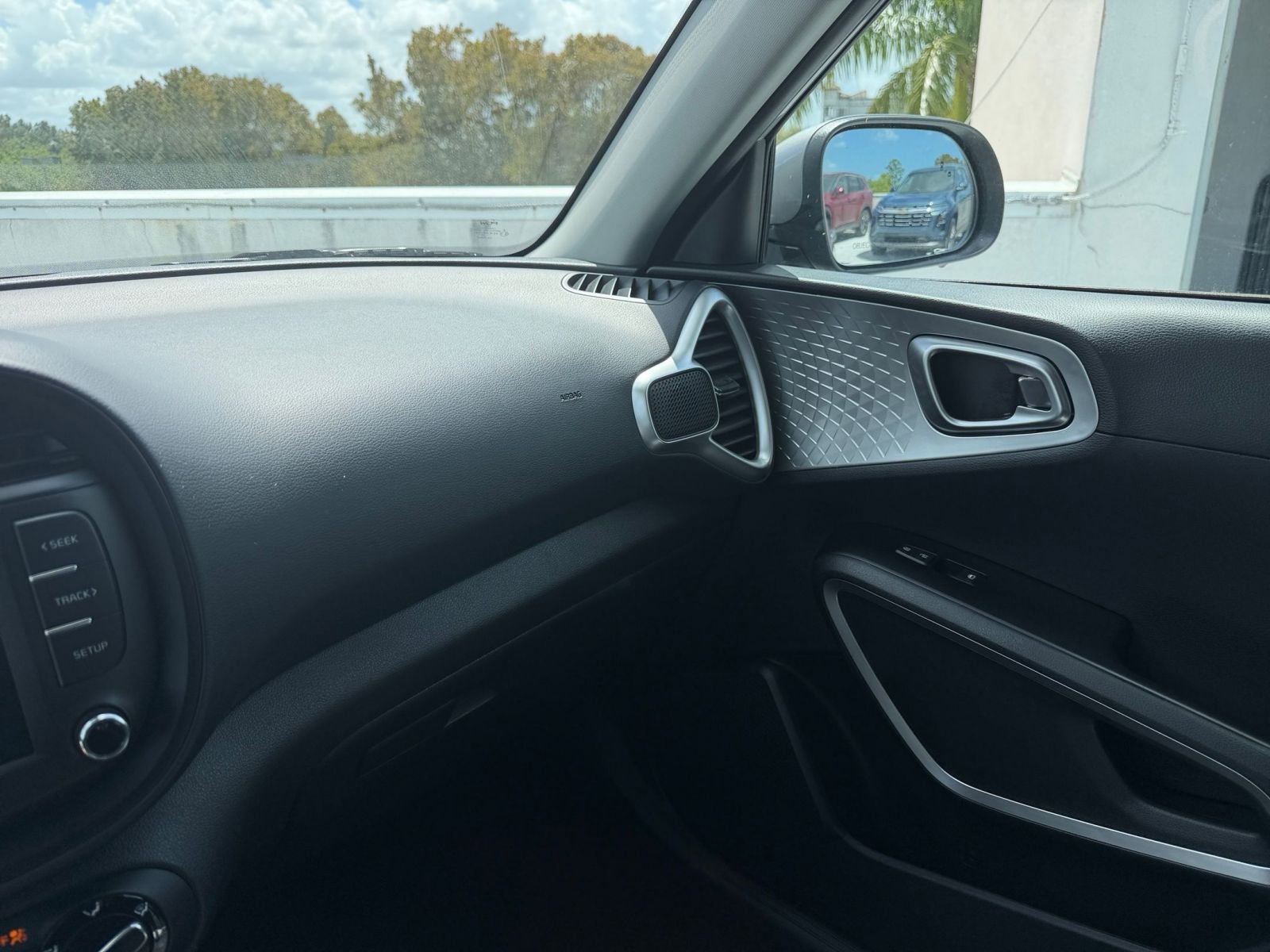 Thumbnail: 2025 Kia Soul - 30