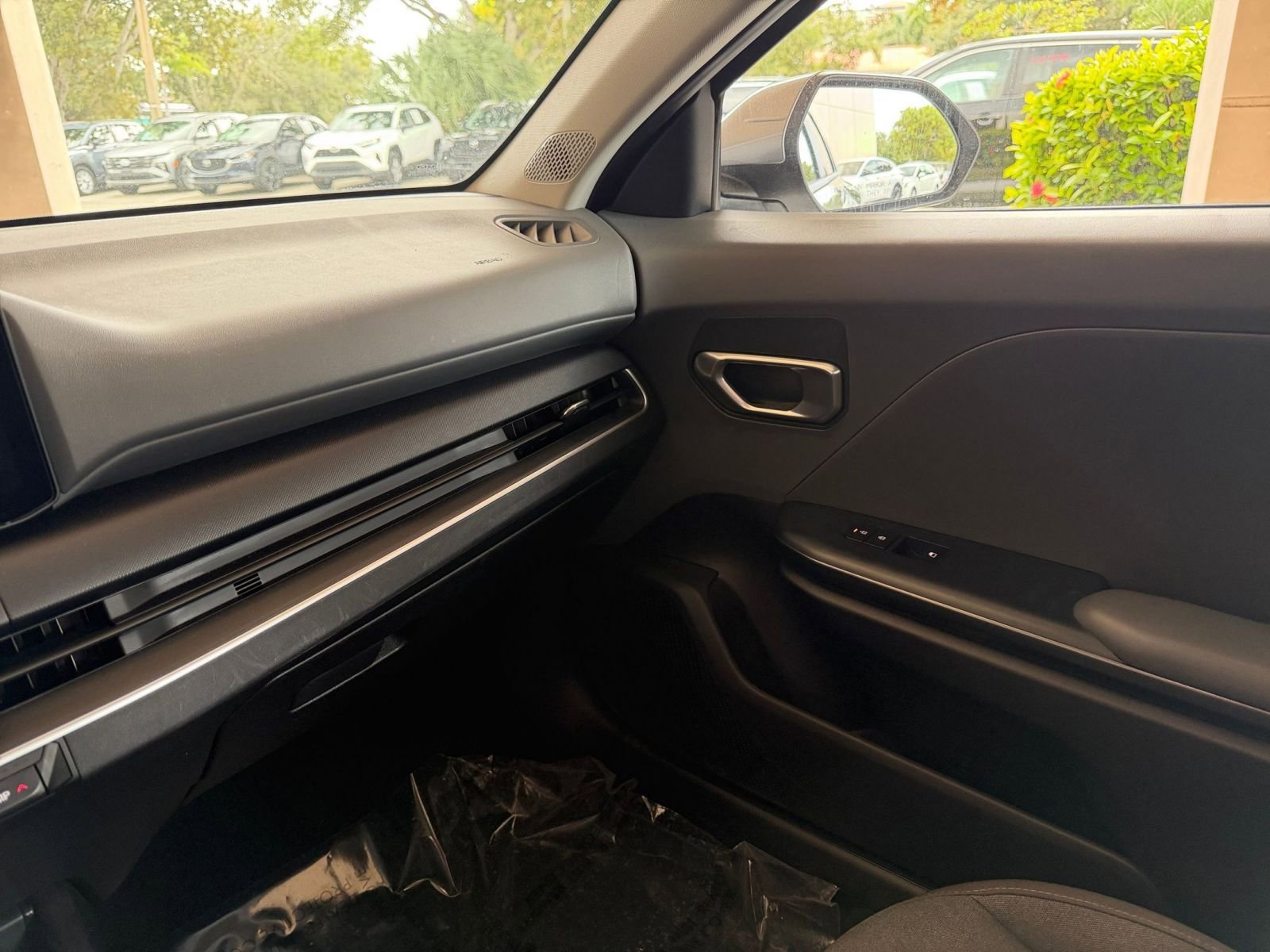 Thumbnail: 2025 Kia K4 - 29