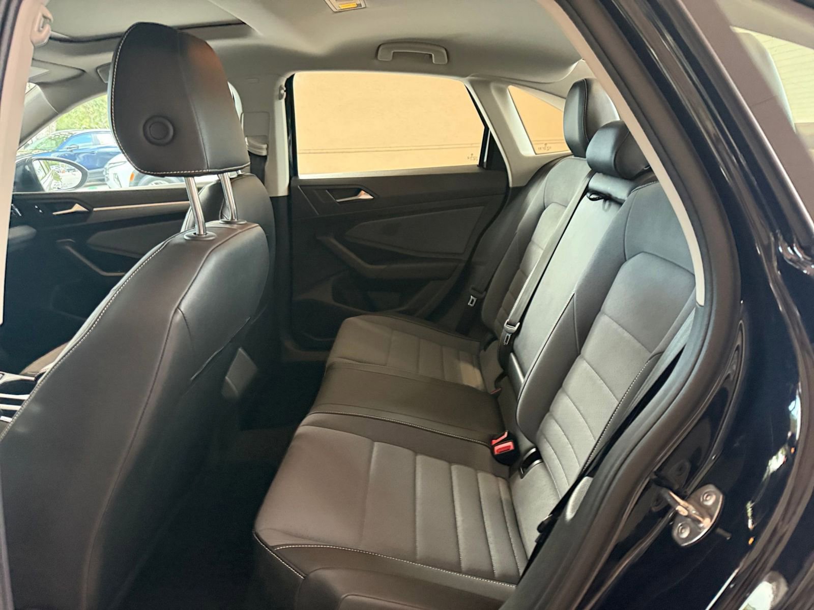 Thumbnail: 2025 Volkswagen Jetta - 20