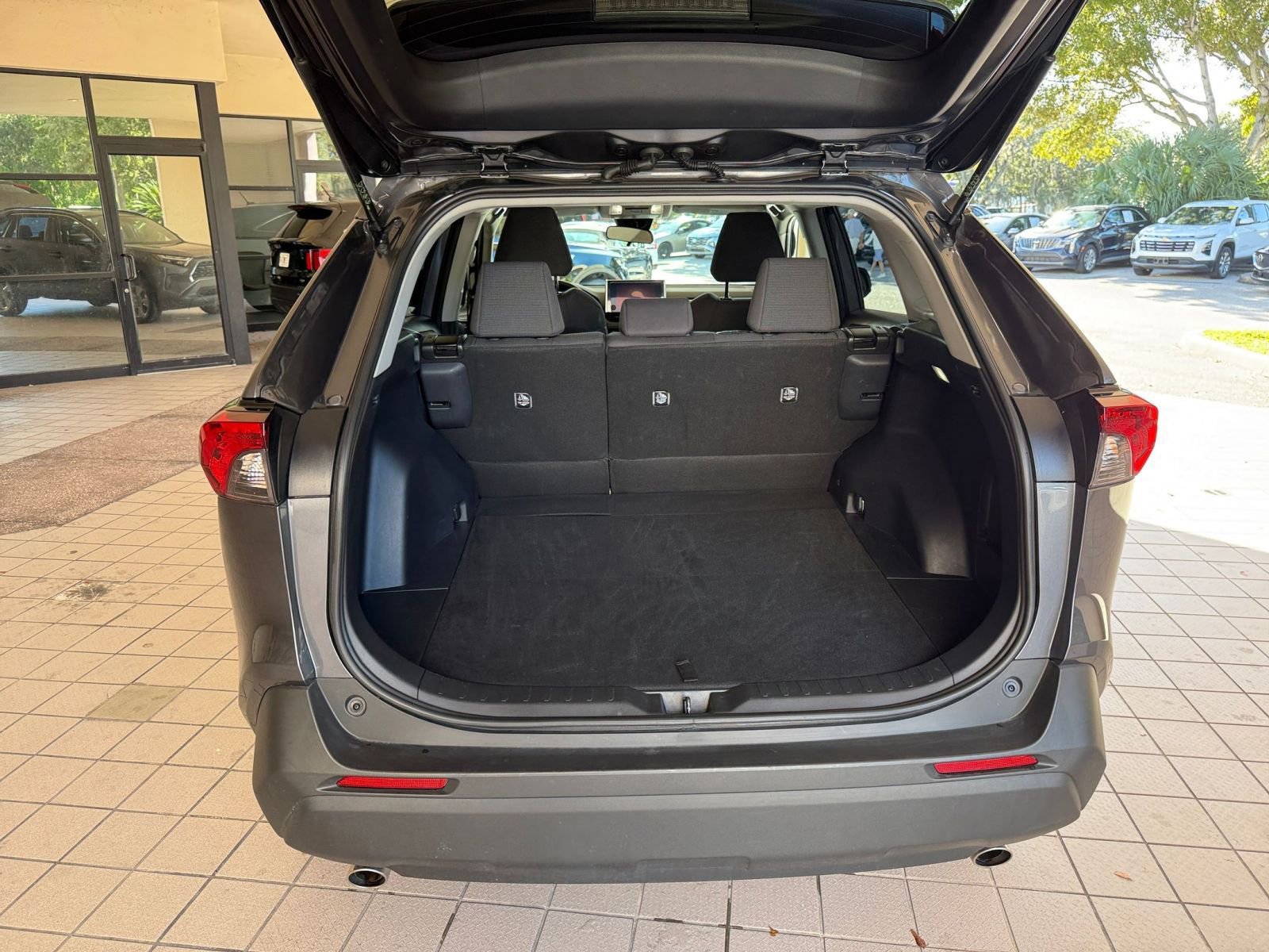 Thumbnail: 2025 Toyota RAV4 - 35