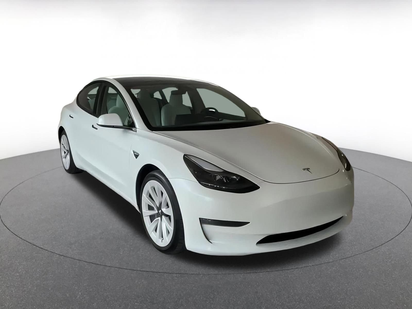2022 Tesla Model 3 Long Range 3