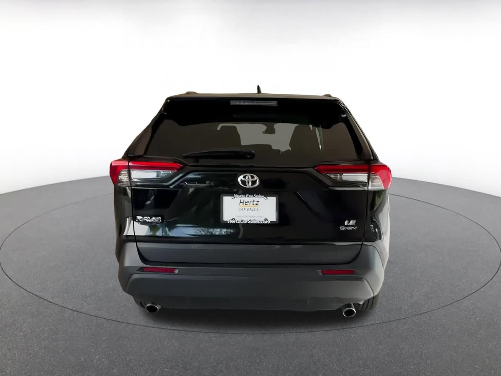 Thumbnail: 2025 Toyota RAV4 - 11