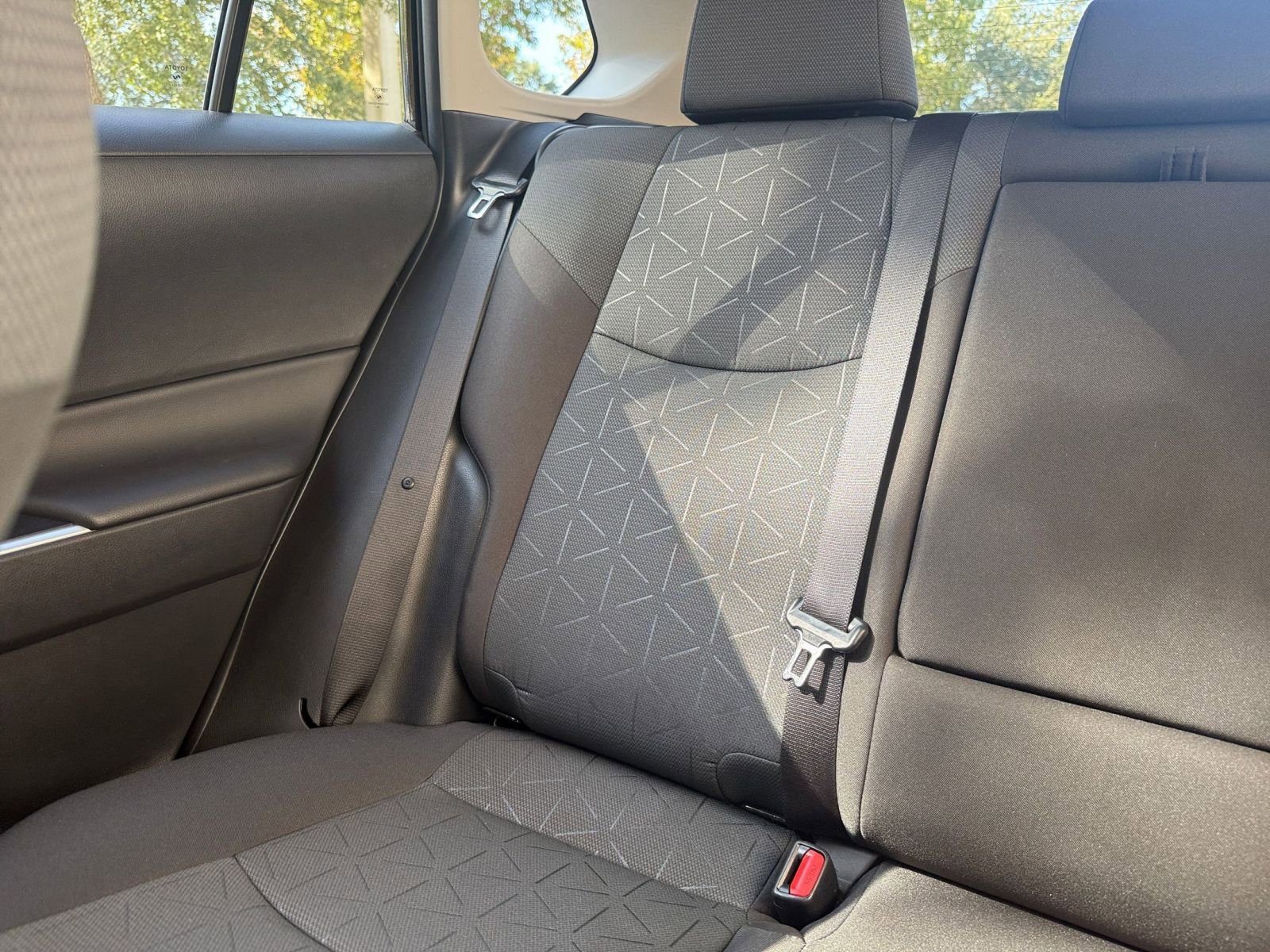 Thumbnail: 2025 Toyota RAV4 - 33