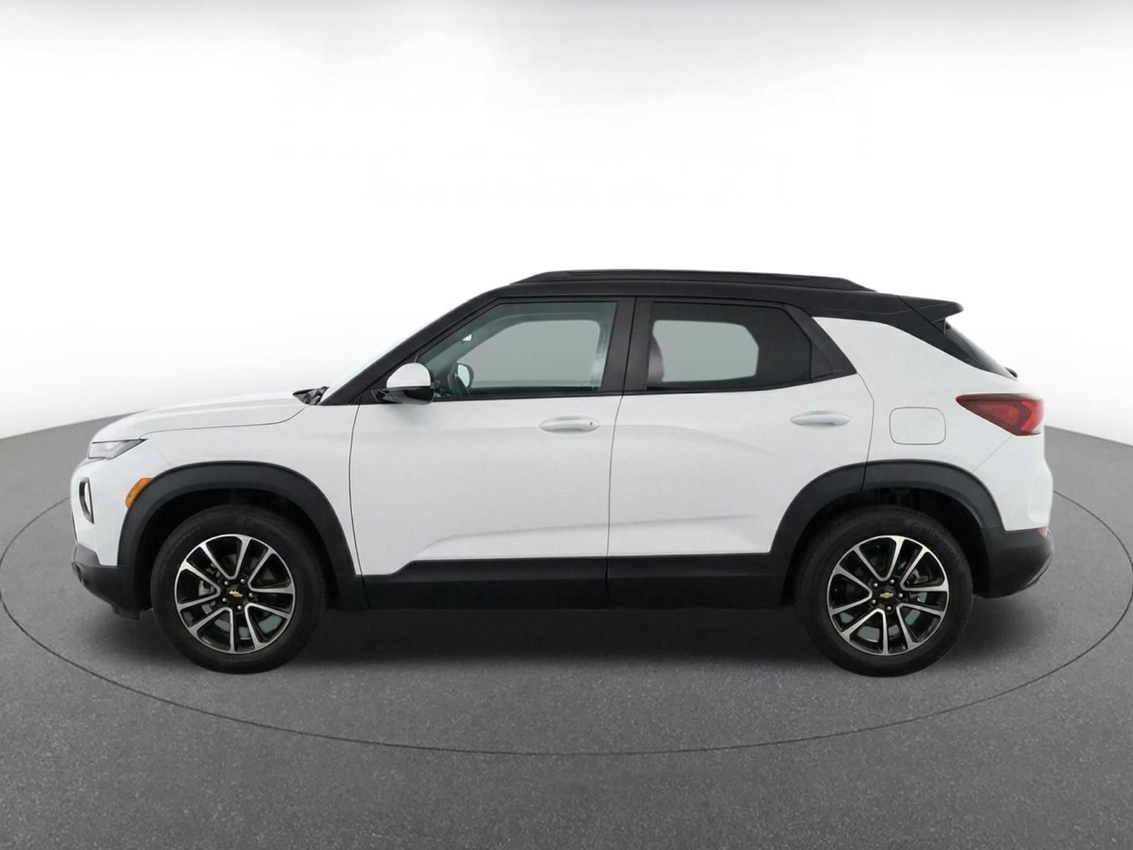 Thumbnail: 2025 Chevrolet TrailBlazer - 15