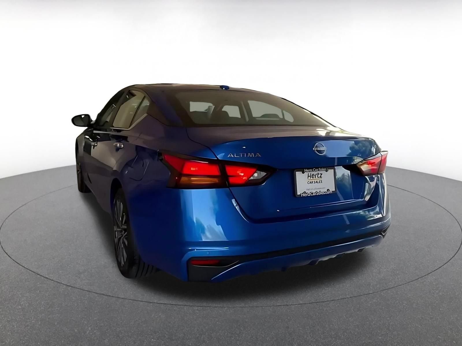 Thumbnail: 2025 Nissan Altima - 9