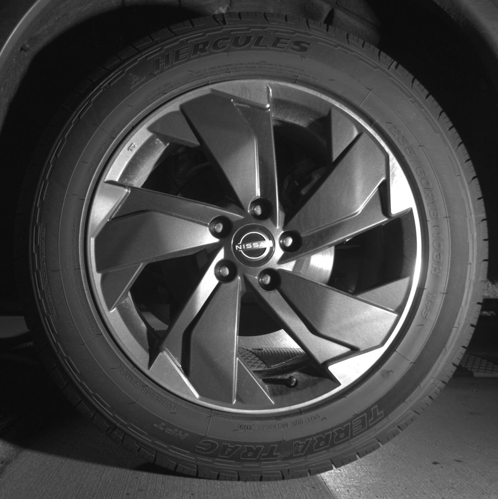 Thumbnail: 2025 Nissan Rogue - 25