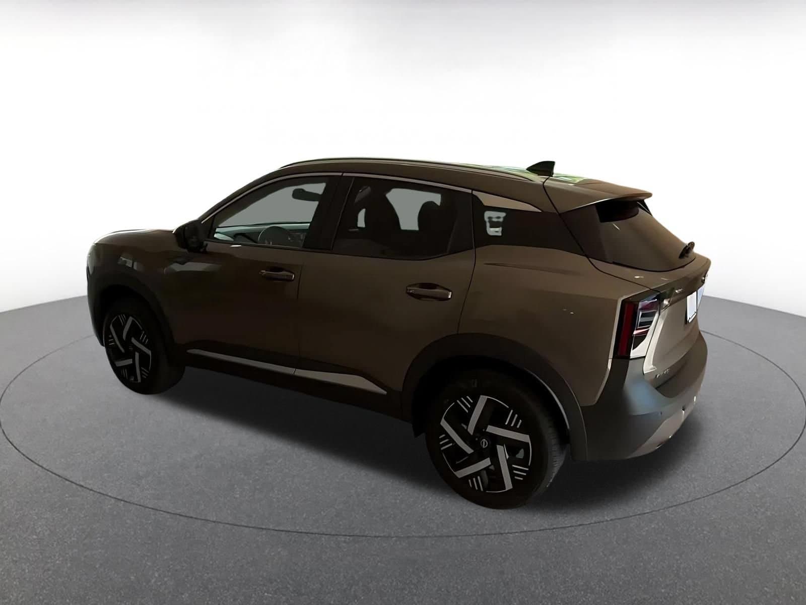 Thumbnail: 2026 Nissan Kicks - 9