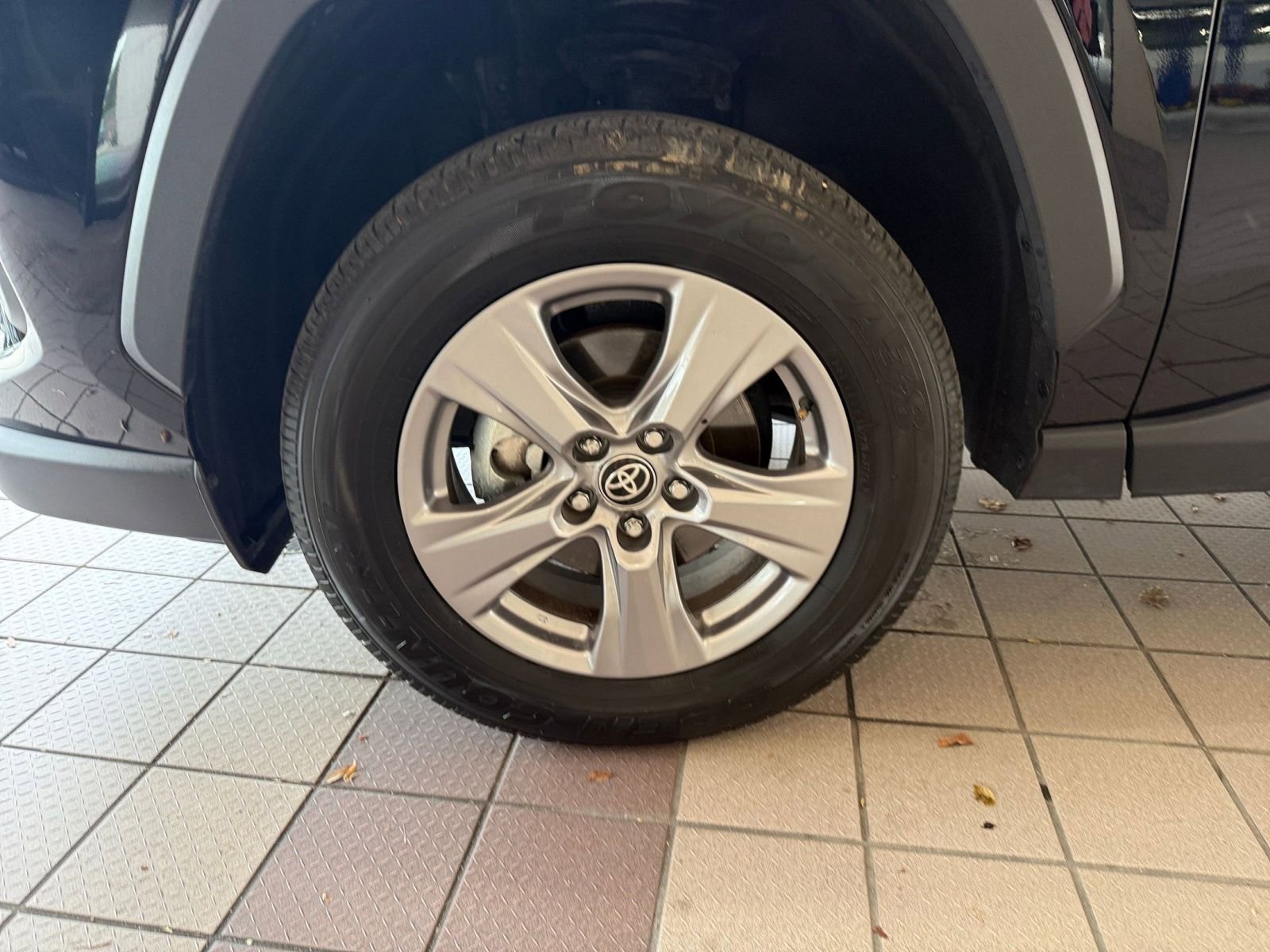 Thumbnail: 2025 Toyota RAV4 - 23