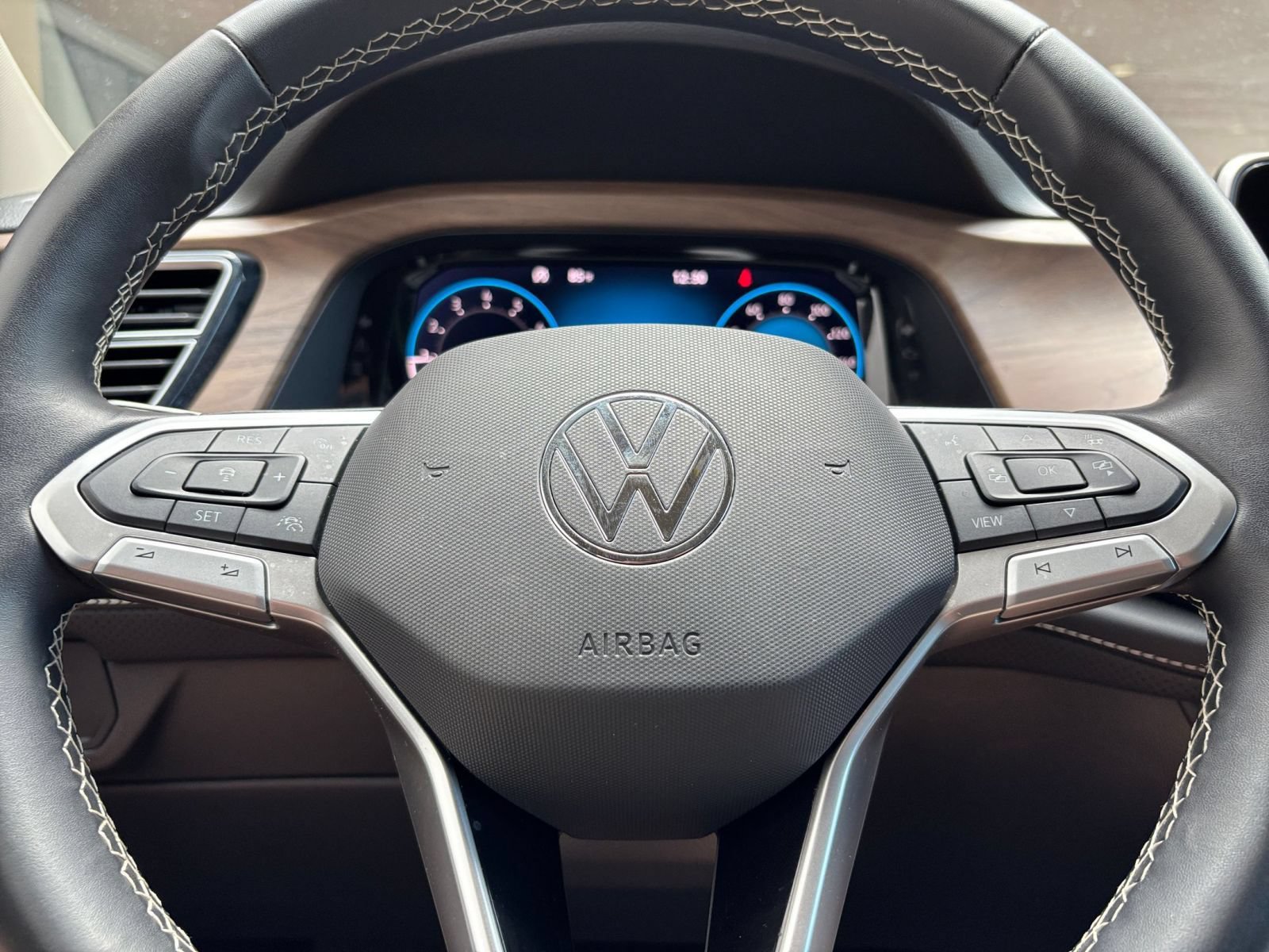 Thumbnail: 2026 Volkswagen Atlas - 29