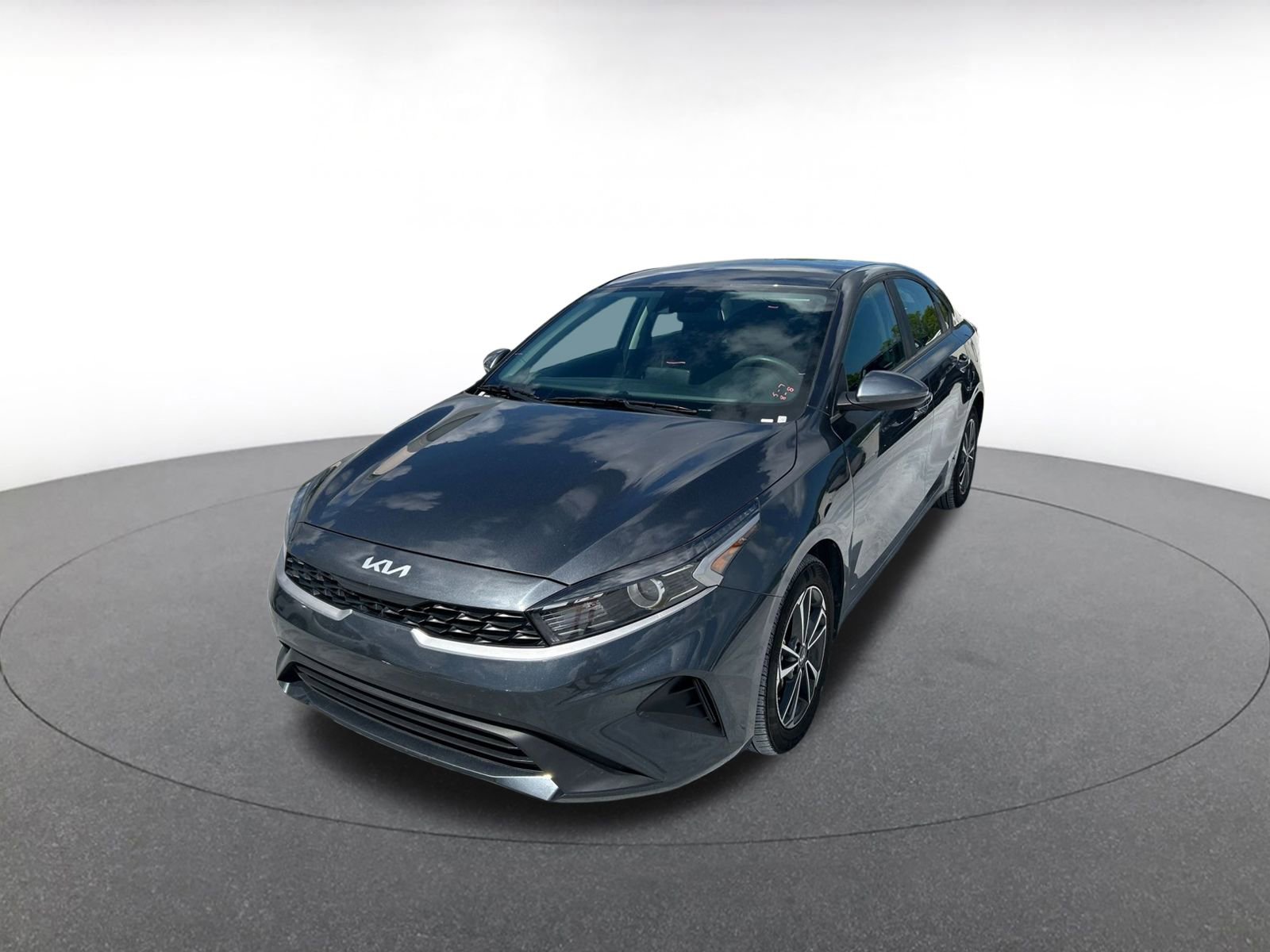 Thumbnail: 2024 Kia Forte - 3