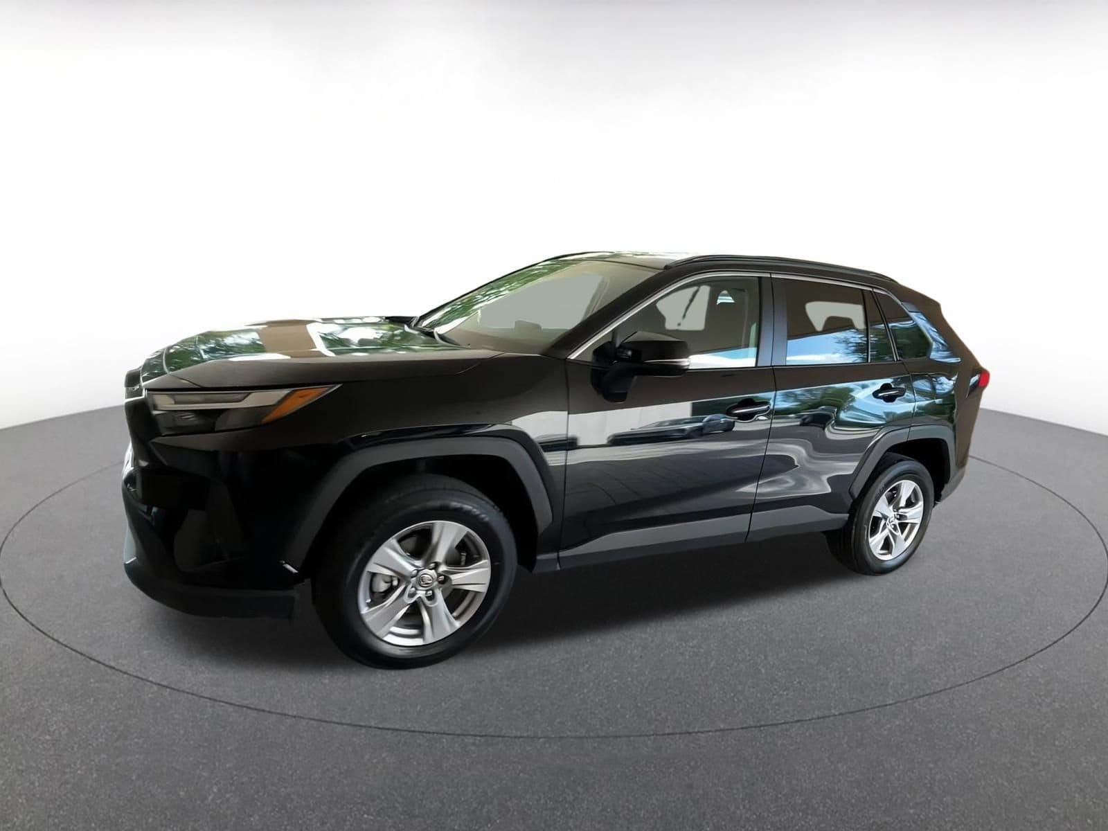 Thumbnail: 2025 Toyota RAV4 - 7