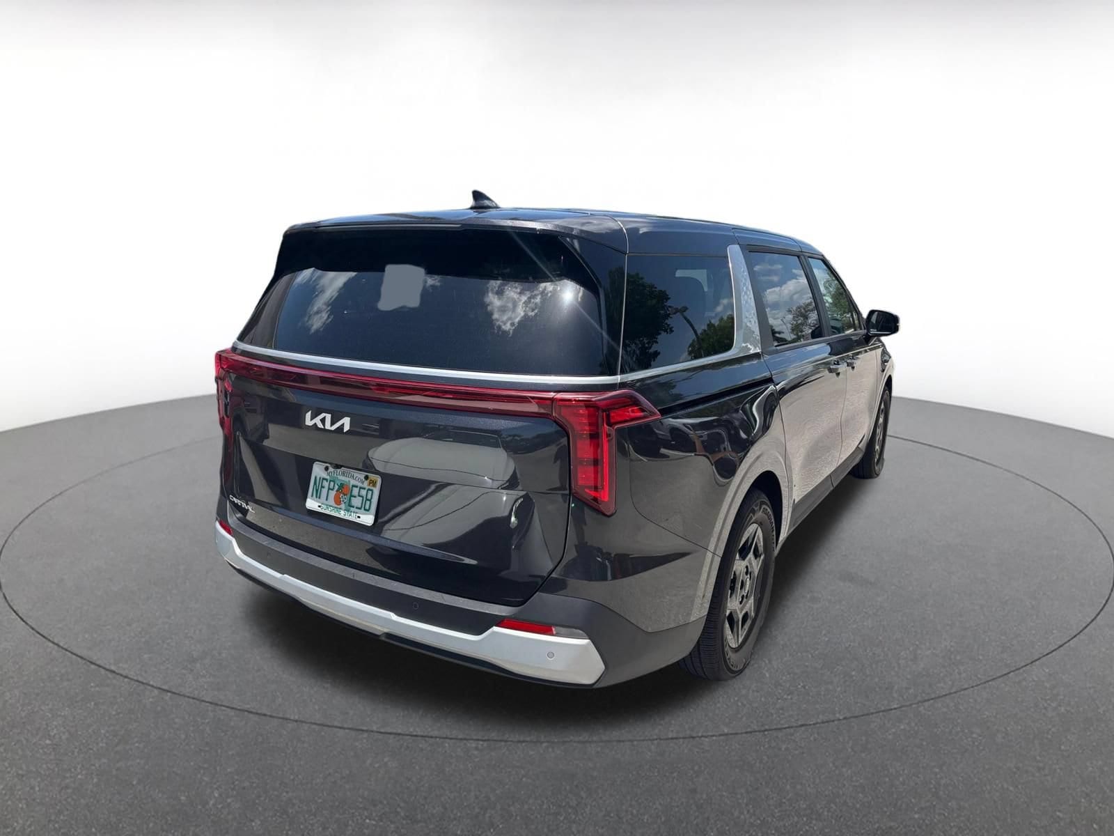 Thumbnail: 2026 Kia Carnival - 8