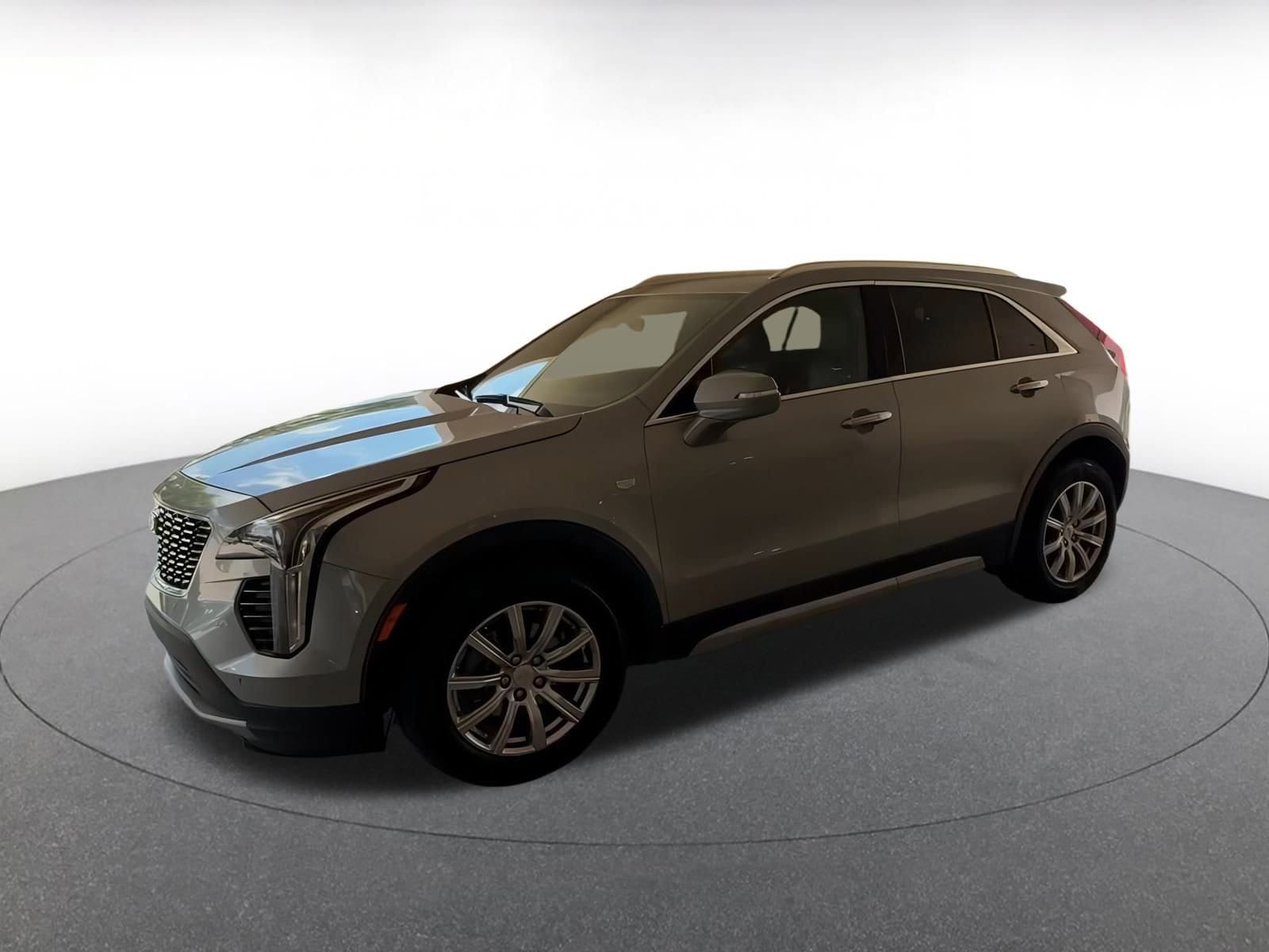 Thumbnail: 2023 Cadillac XT4 - 8
