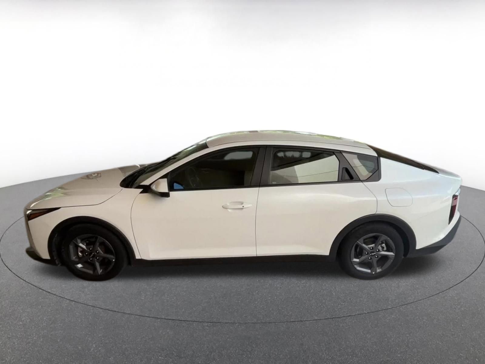 Thumbnail: 2025 Kia K4 - 9