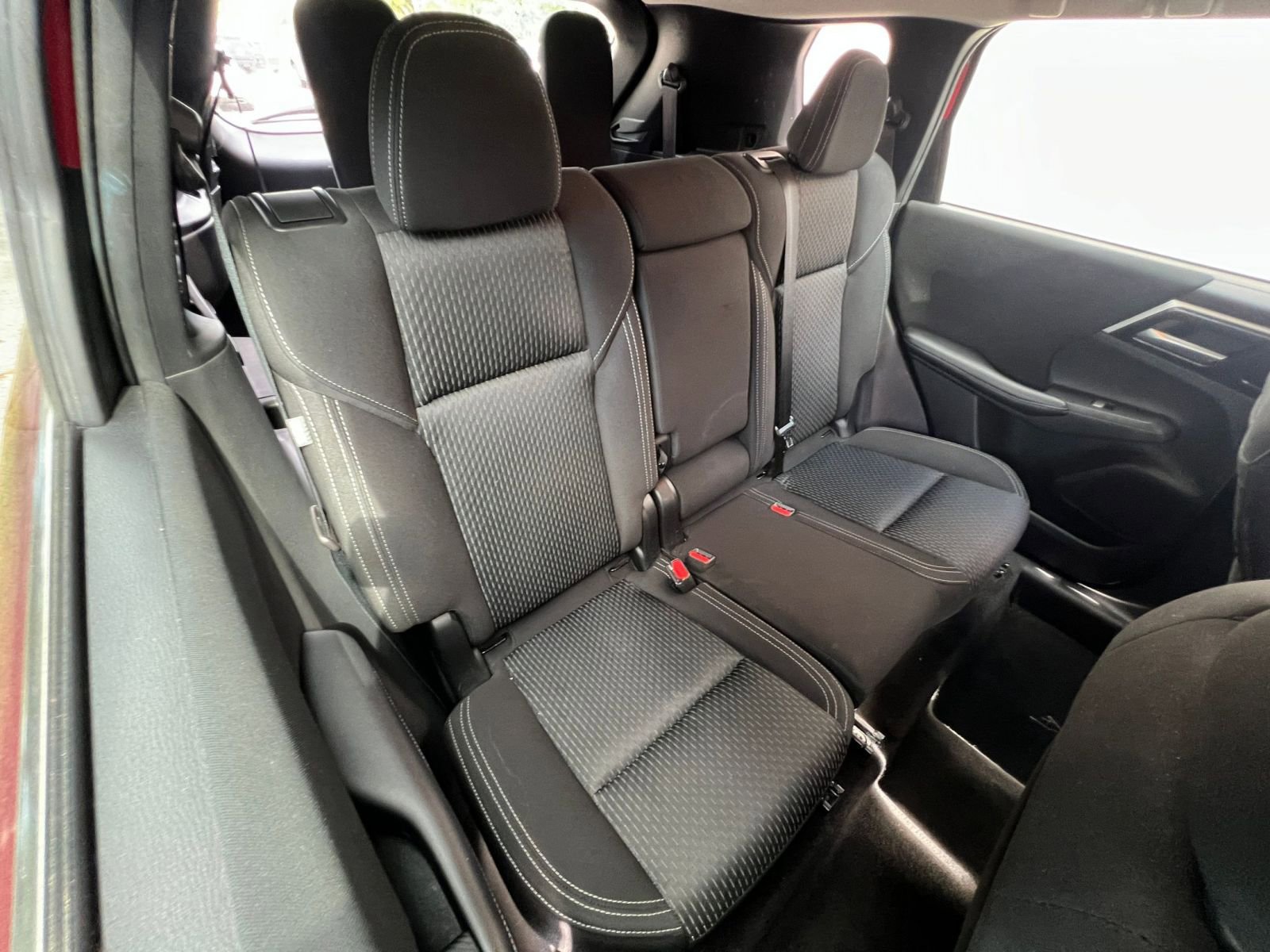 Thumbnail: 2022 Mitsubishi Outlander - 27