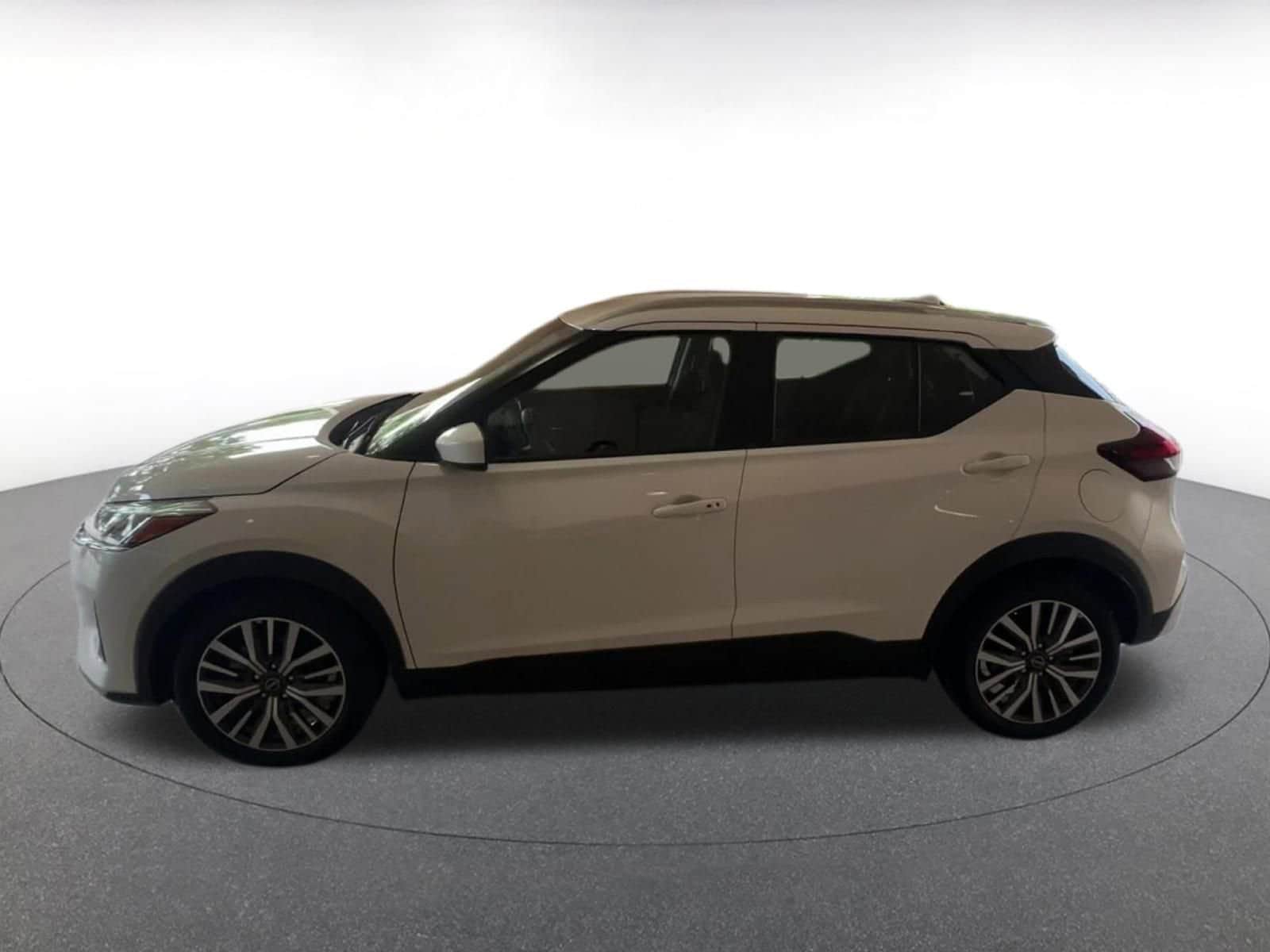 Thumbnail: 2024 Nissan Kicks - 8