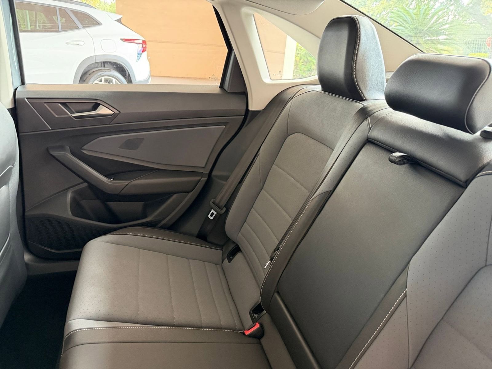 Thumbnail: 2025 Volkswagen Jetta - 33