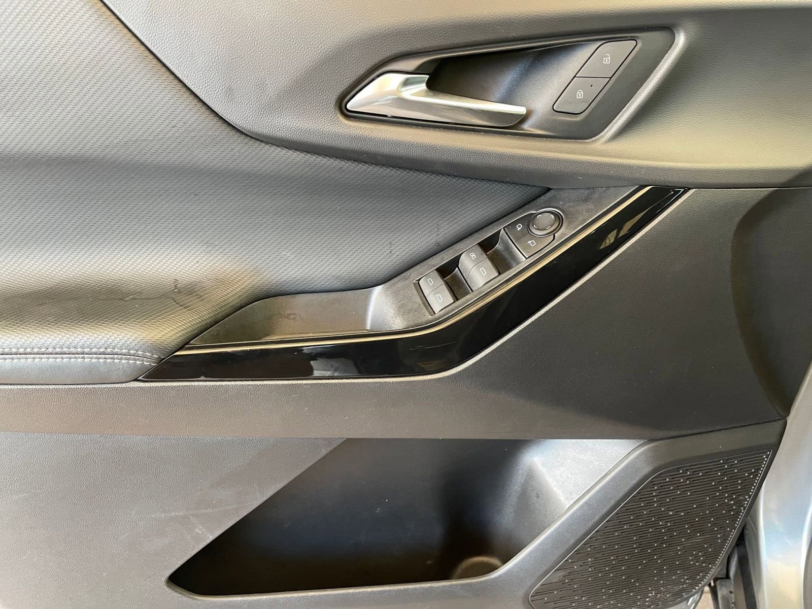 Thumbnail: 2025 Chevrolet Equinox - 20