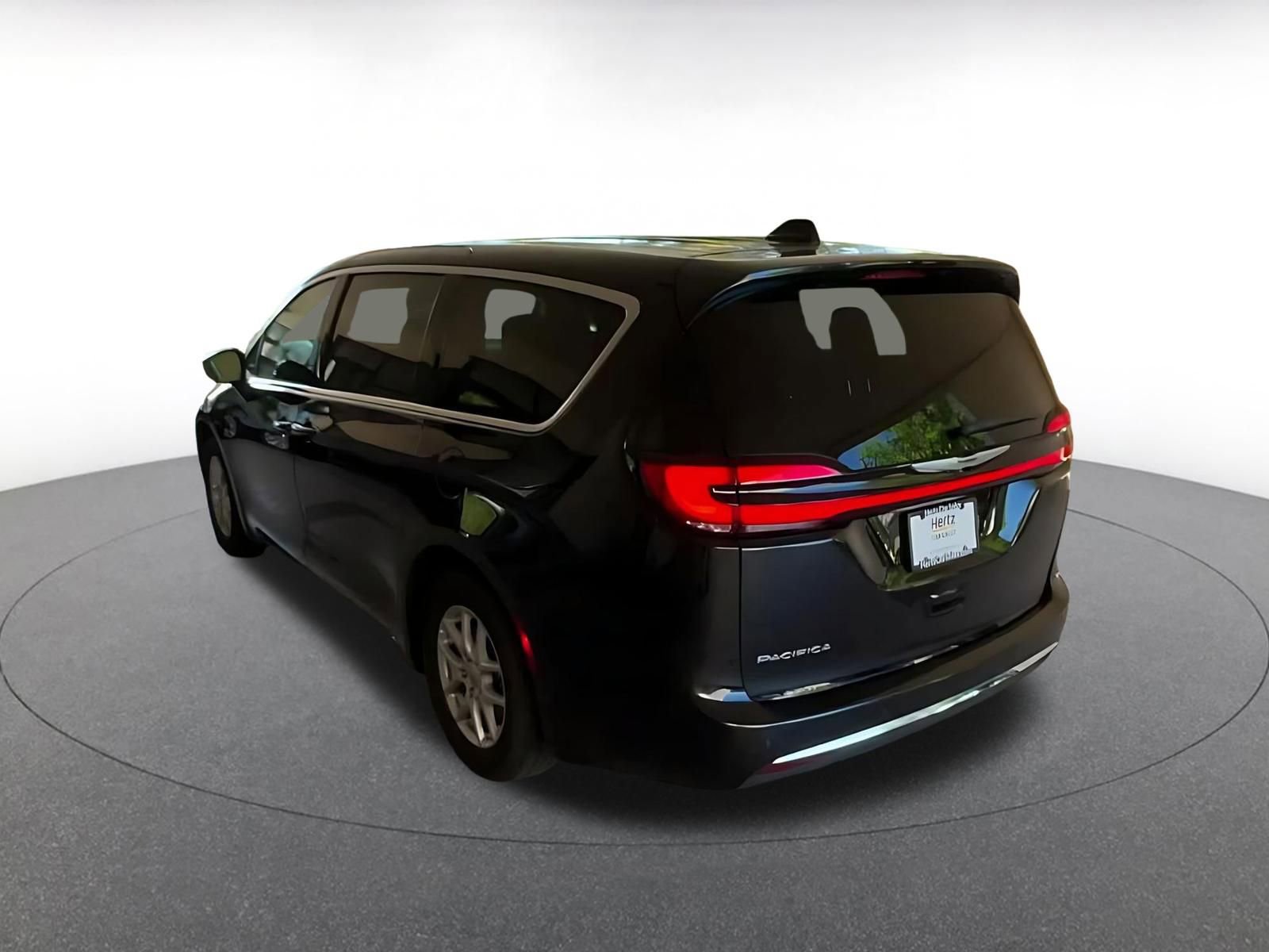 Thumbnail: 2024 Chrysler Pacifica - 11