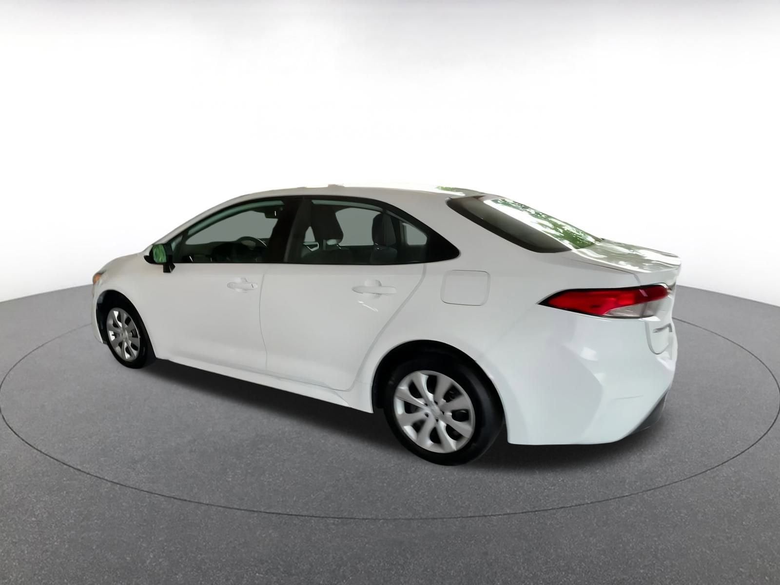 Thumbnail: 2024 Toyota Corolla - 10