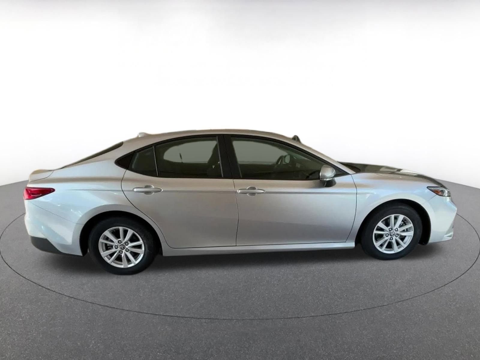 Thumbnail: 2025 Toyota Camry - 25