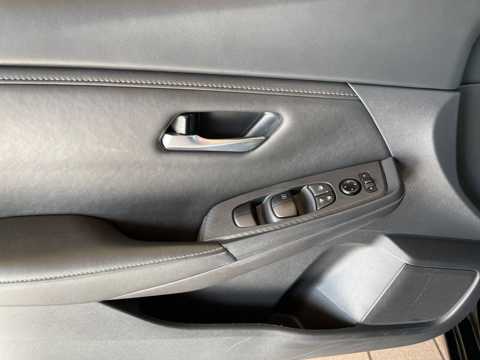 Thumbnail: 2025 Nissan Sentra - 18