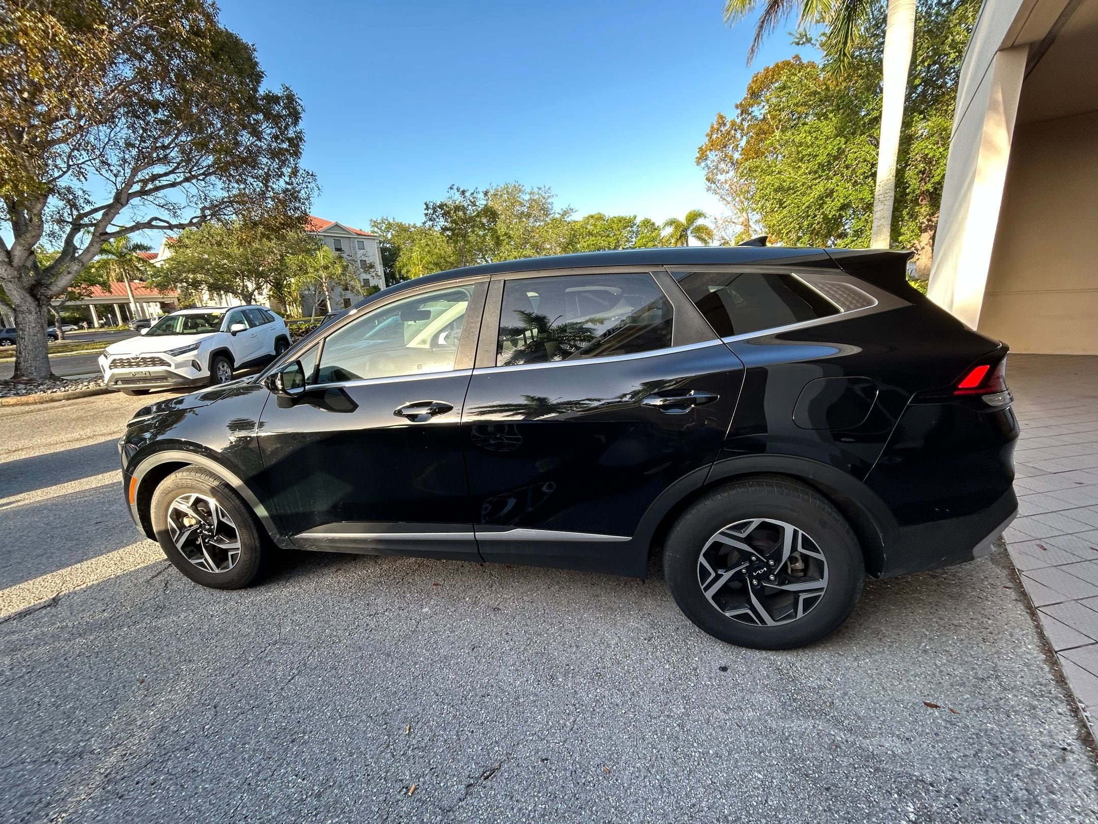 Thumbnail: 2025 Kia Sportage - 8