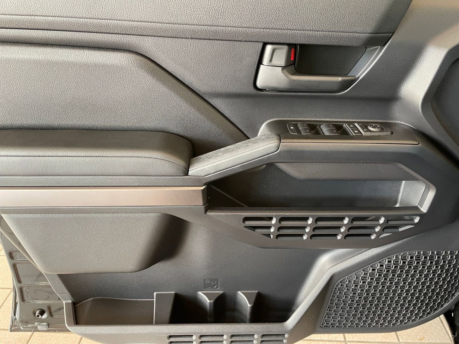 Thumbnail: 2025 Toyota 4Runner - 20