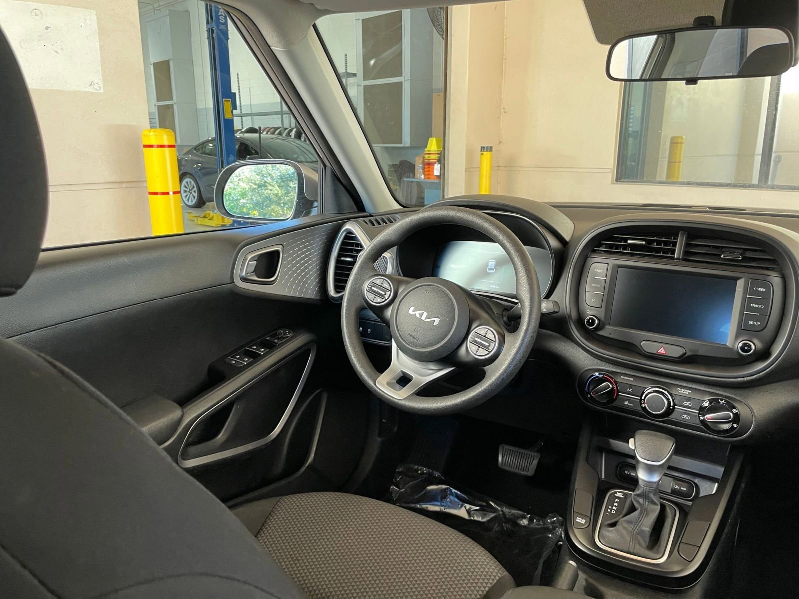 Thumbnail: 2025 Kia Soul - 28