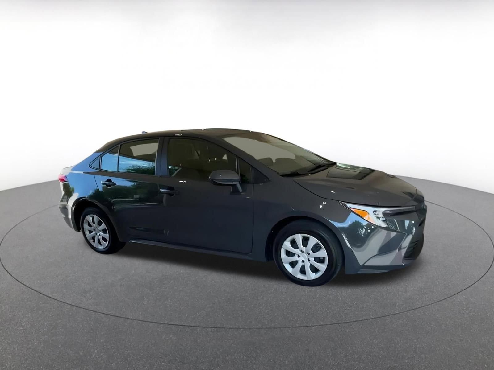 Thumbnail: 2025 Toyota Corolla - 2