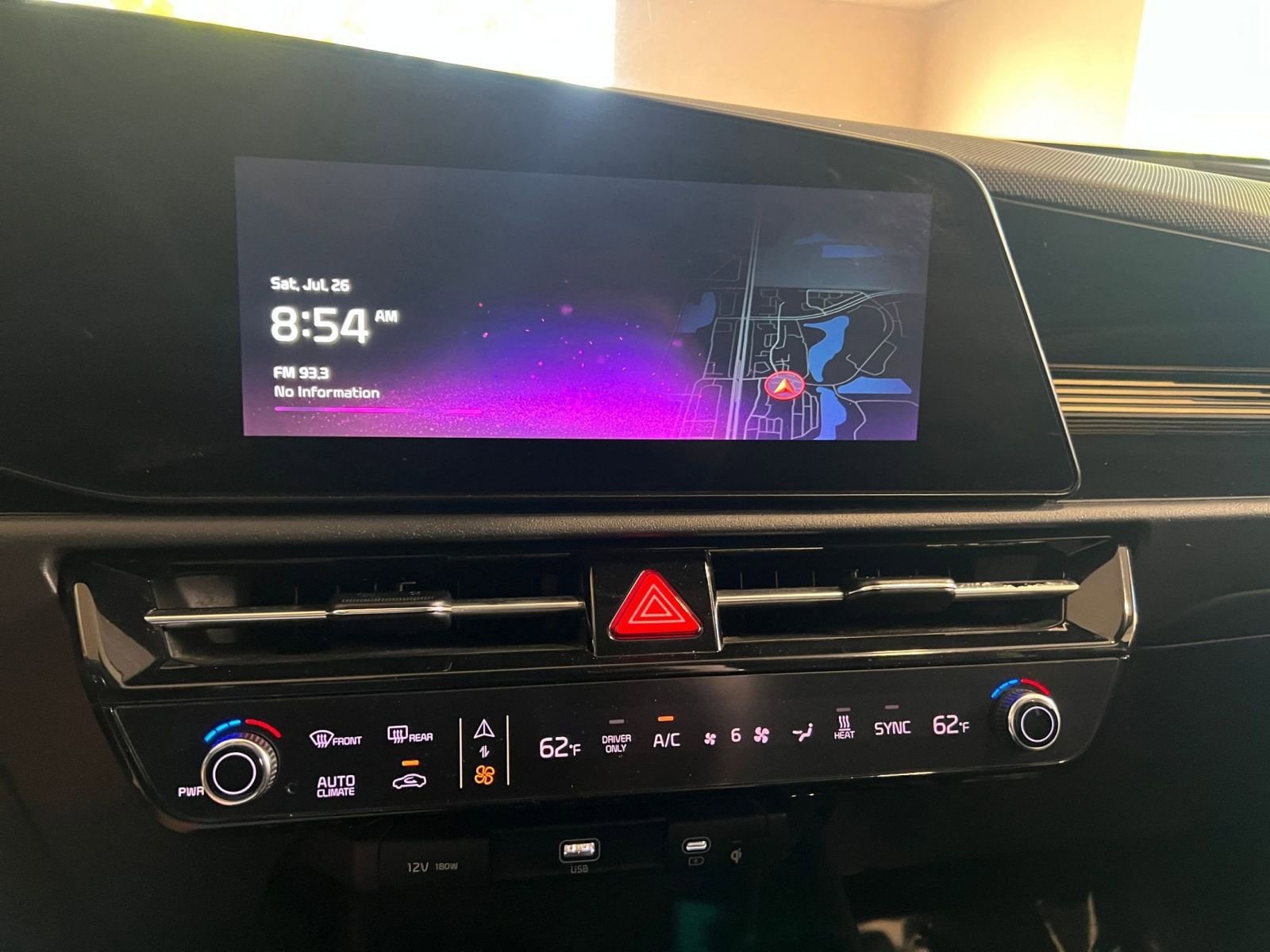 Thumbnail: 2023 Kia Niro - 23