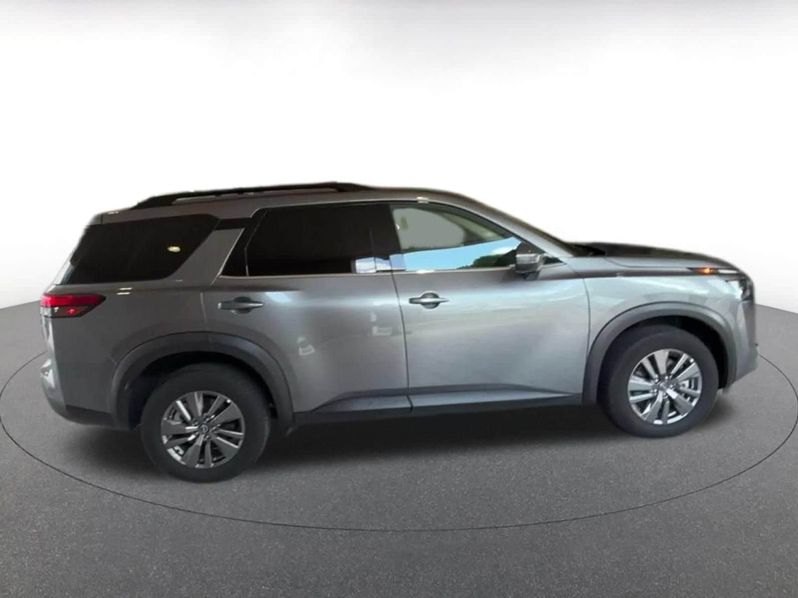 Thumbnail: 2025 Nissan Pathfinder - 13