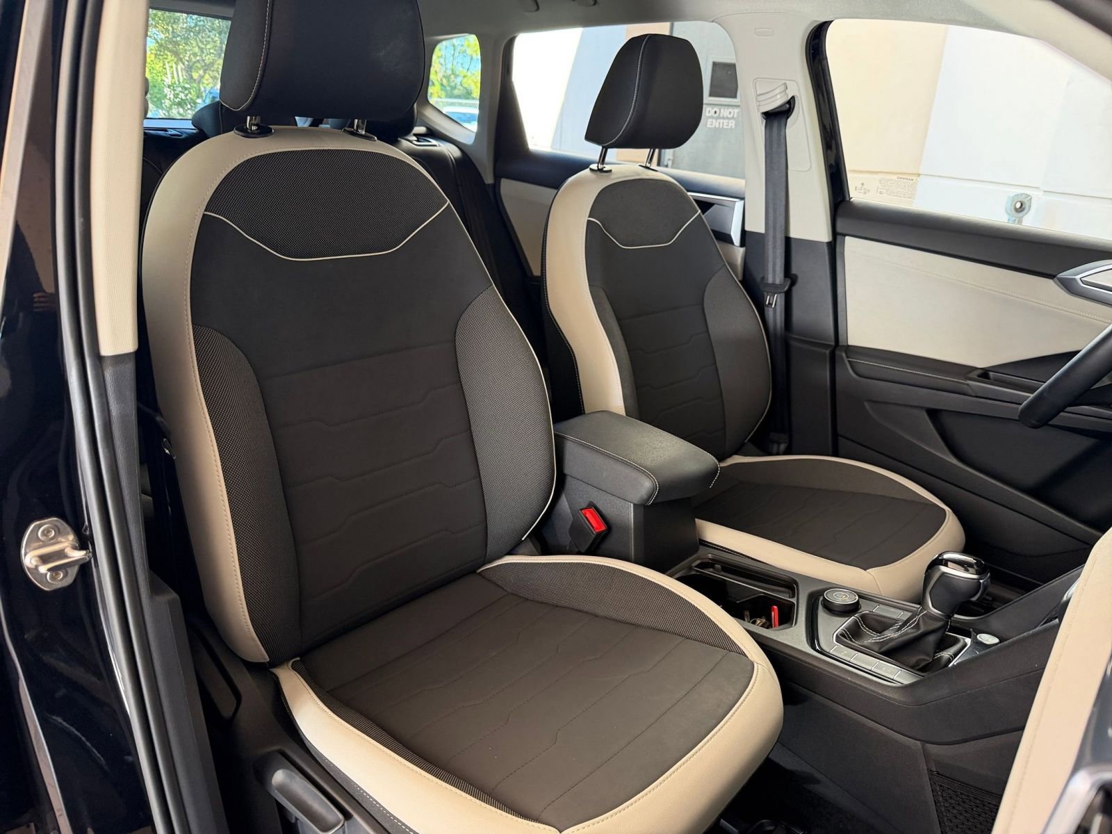 Thumbnail: 2025 Volkswagen Taos - 30