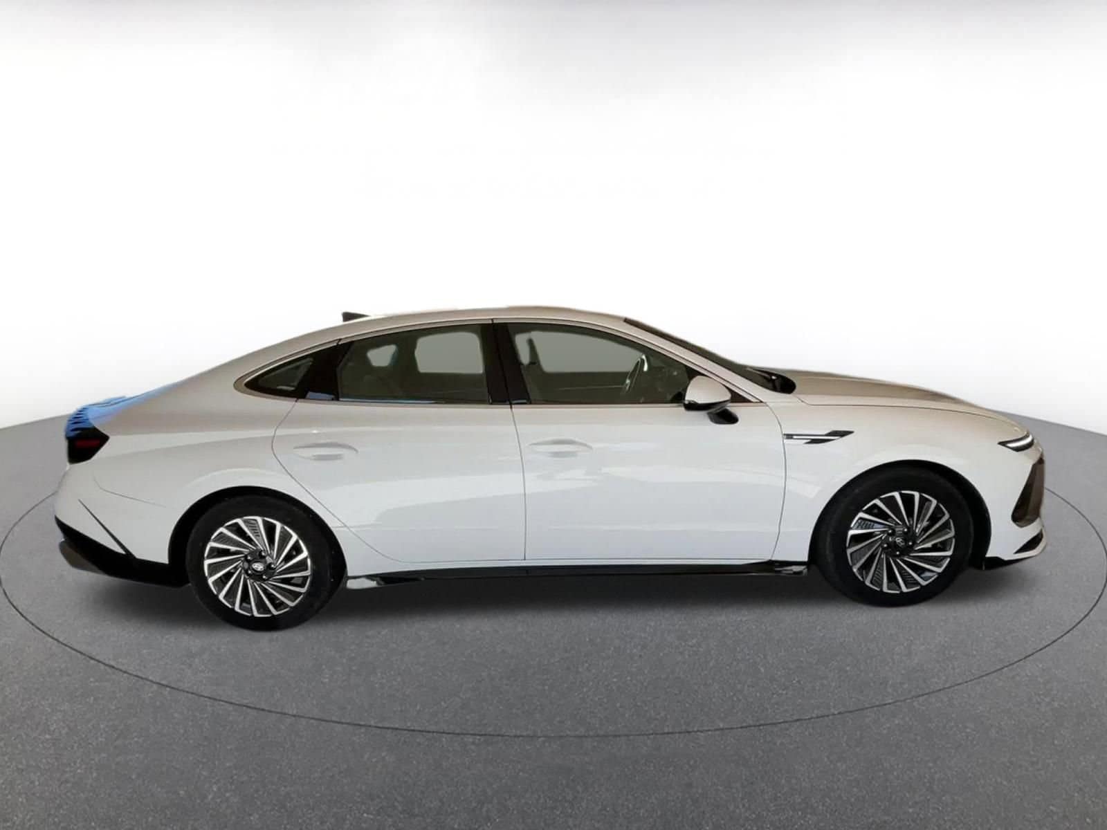 Thumbnail: 2025 Hyundai Sonata - 15