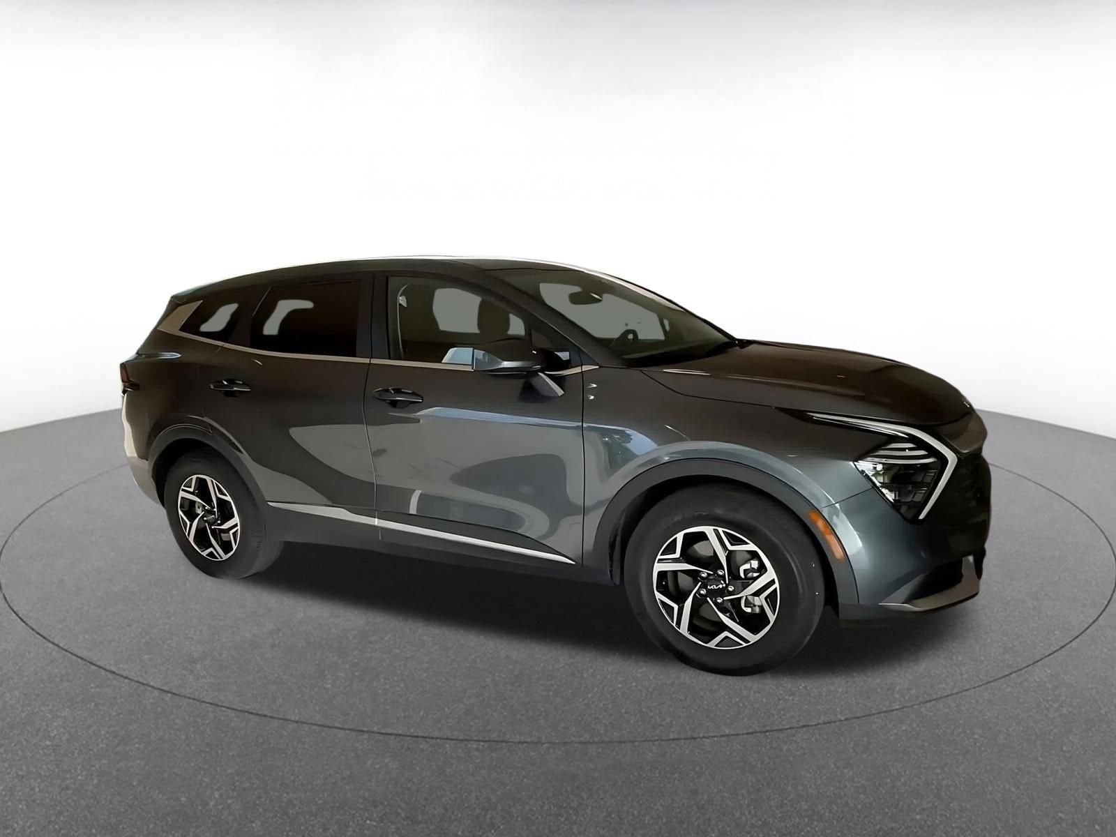 Thumbnail: 2025 Kia Sportage - 2