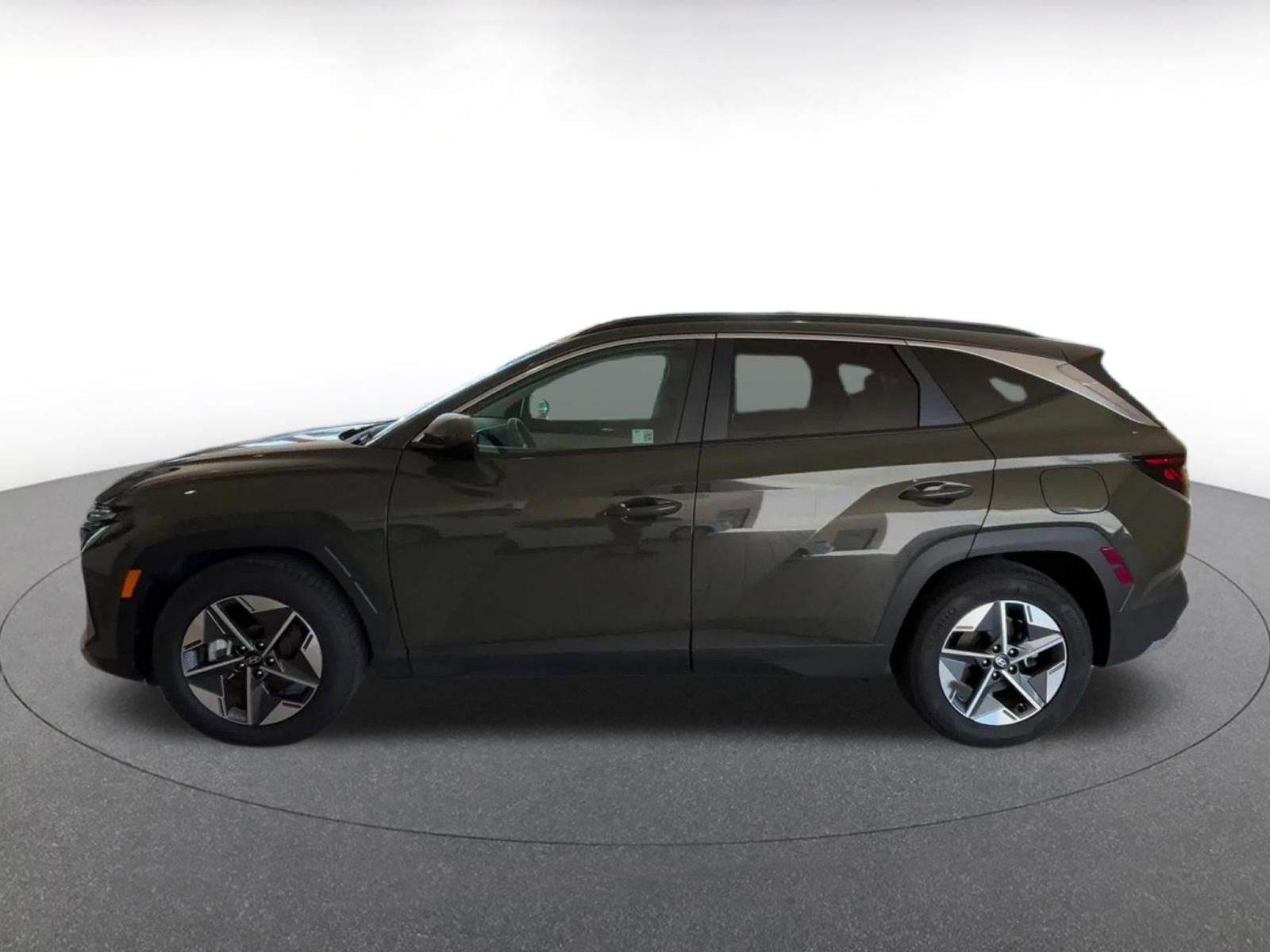 Thumbnail: 2025 Hyundai Tucson - 9