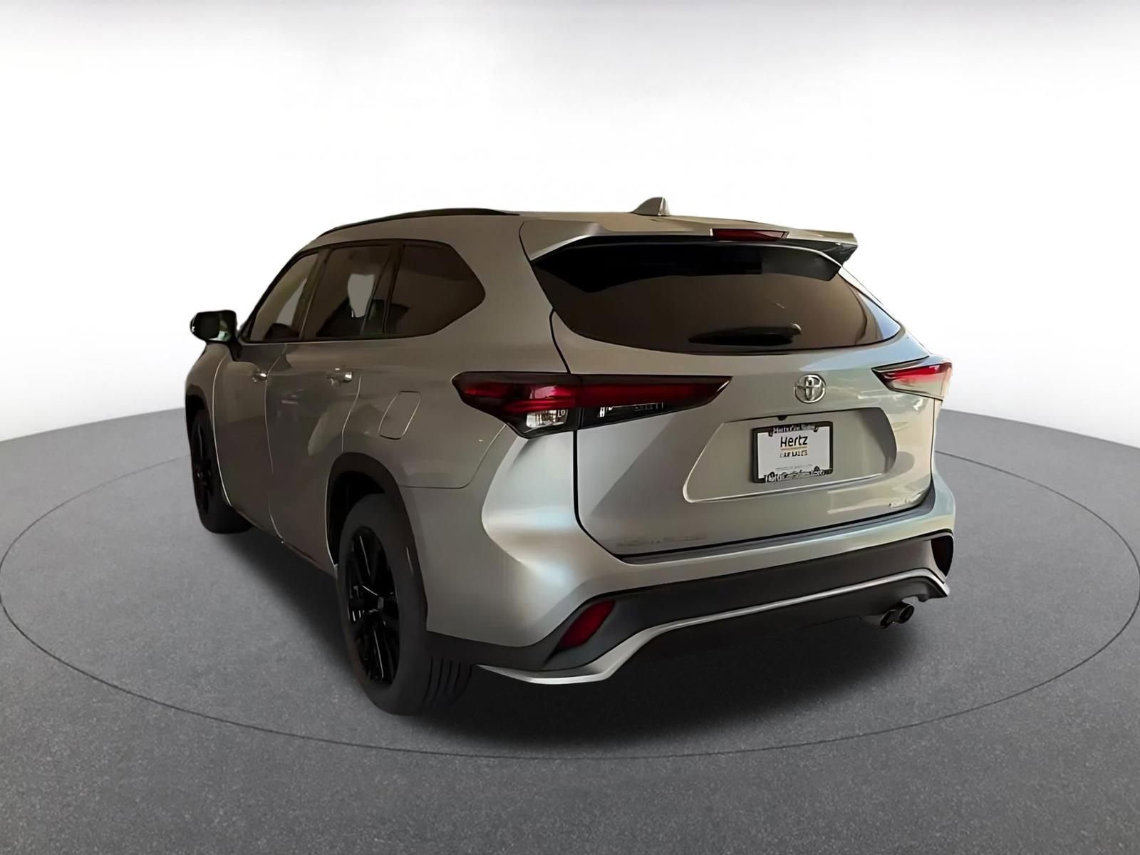 Thumbnail: 2025 Toyota Highlander - 10