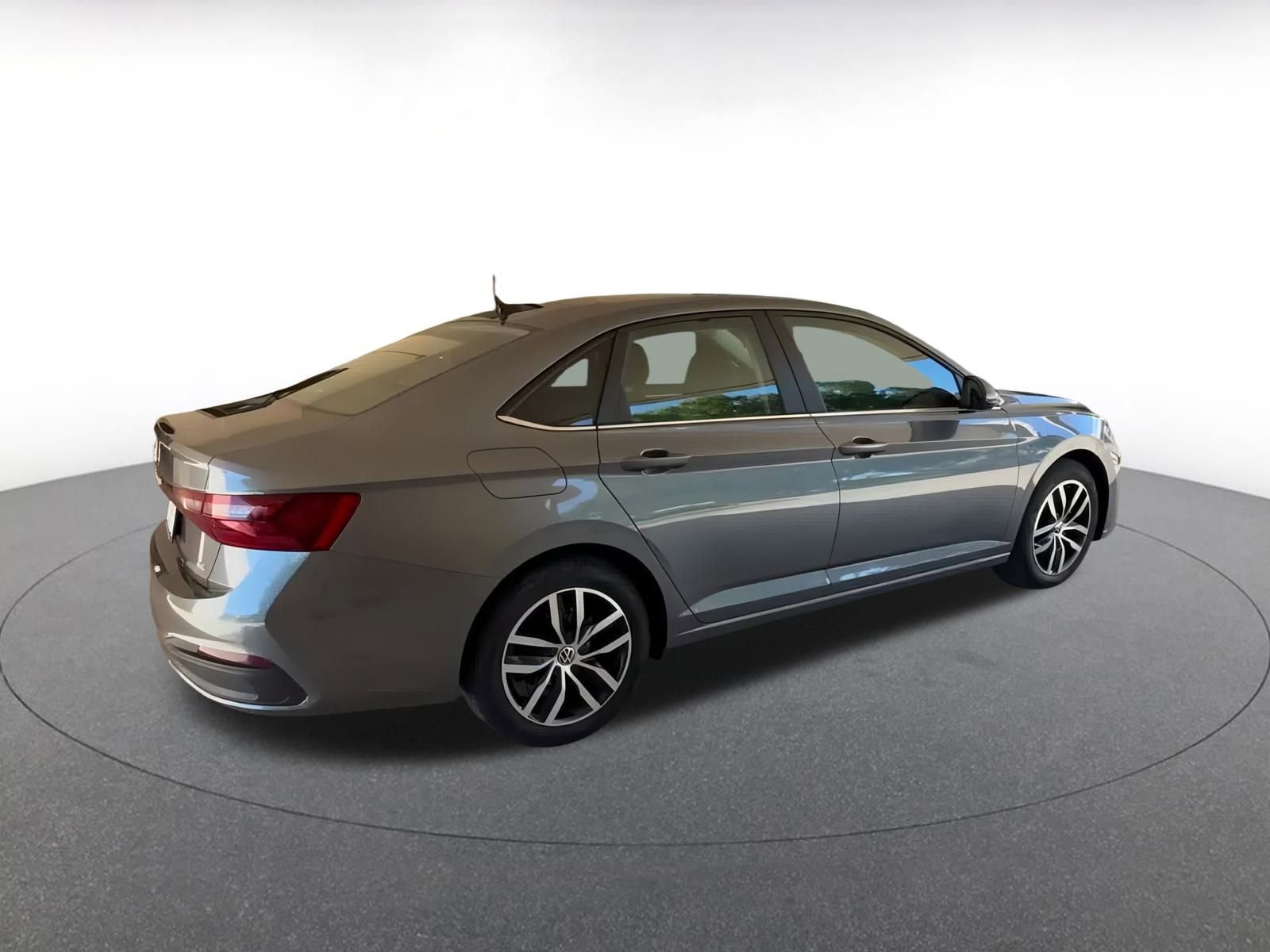 Thumbnail: 2025 Volkswagen Jetta - 14