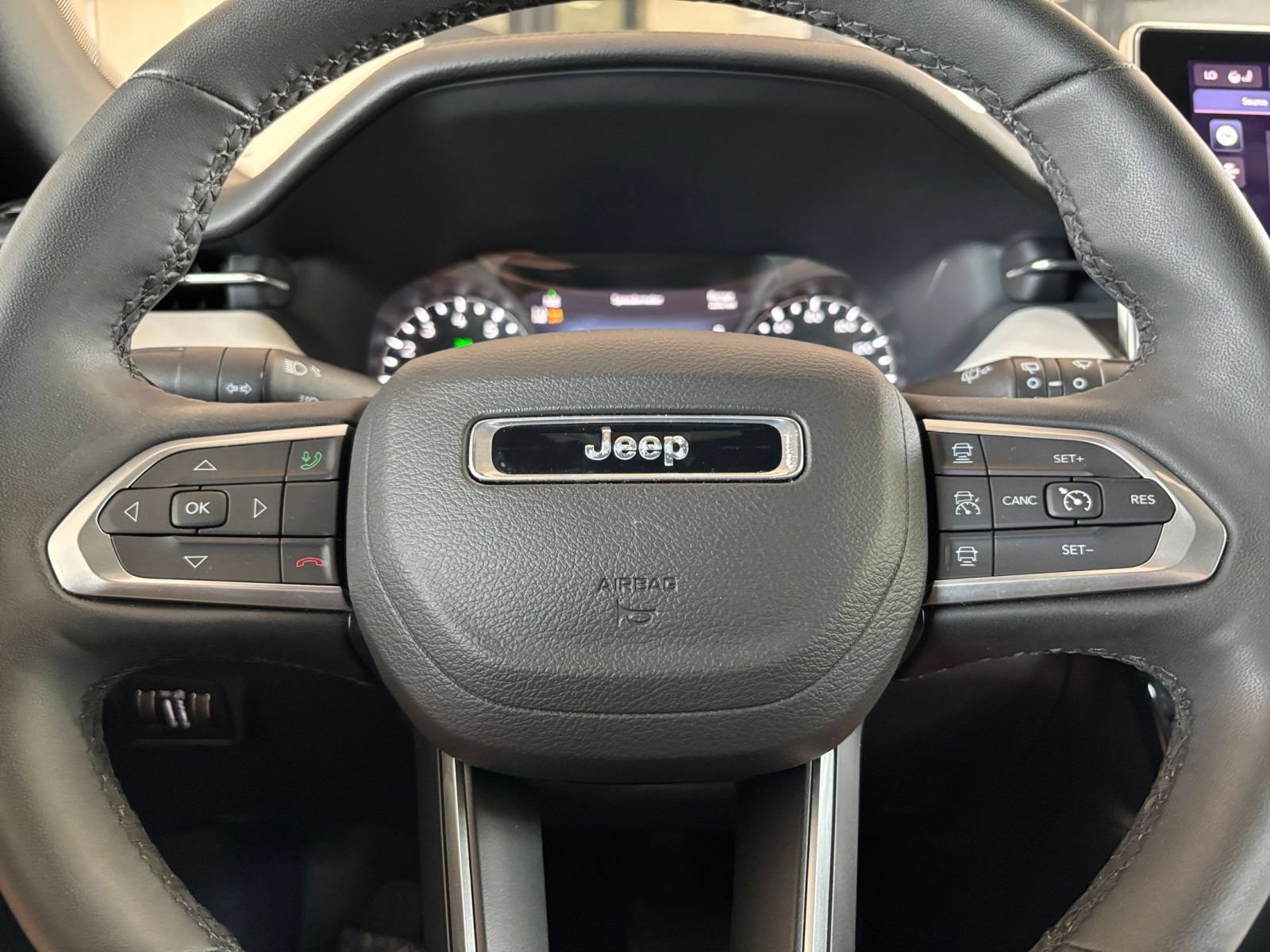 Thumbnail: 2025 Jeep Compass - 28