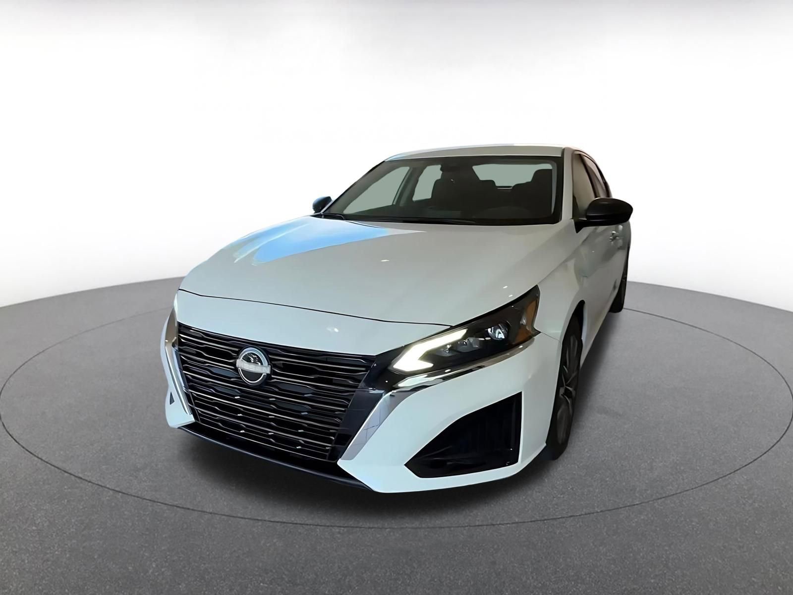 Thumbnail: 2025 Nissan Altima - 7