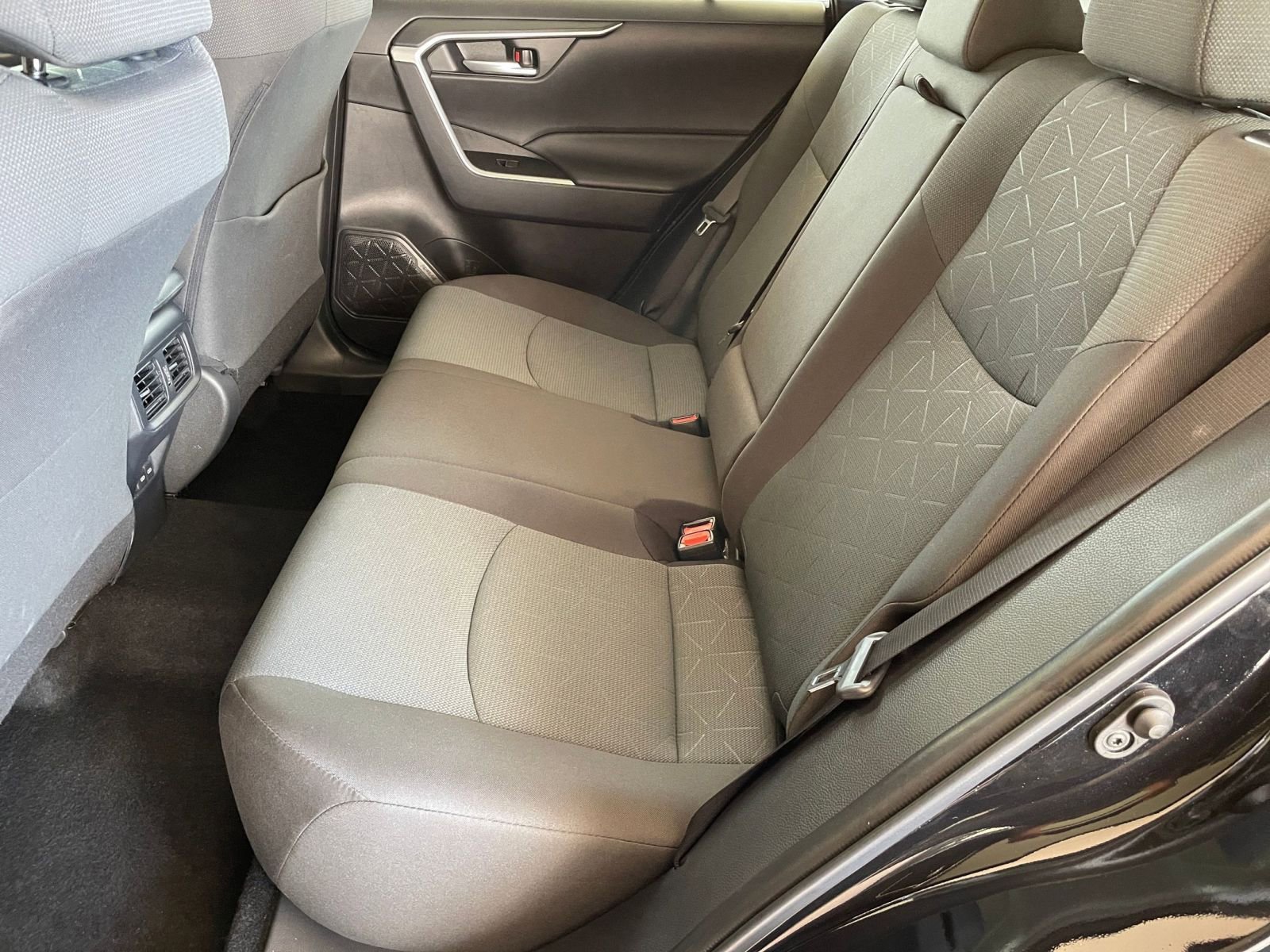 Thumbnail: 2025 Toyota RAV4 - 25