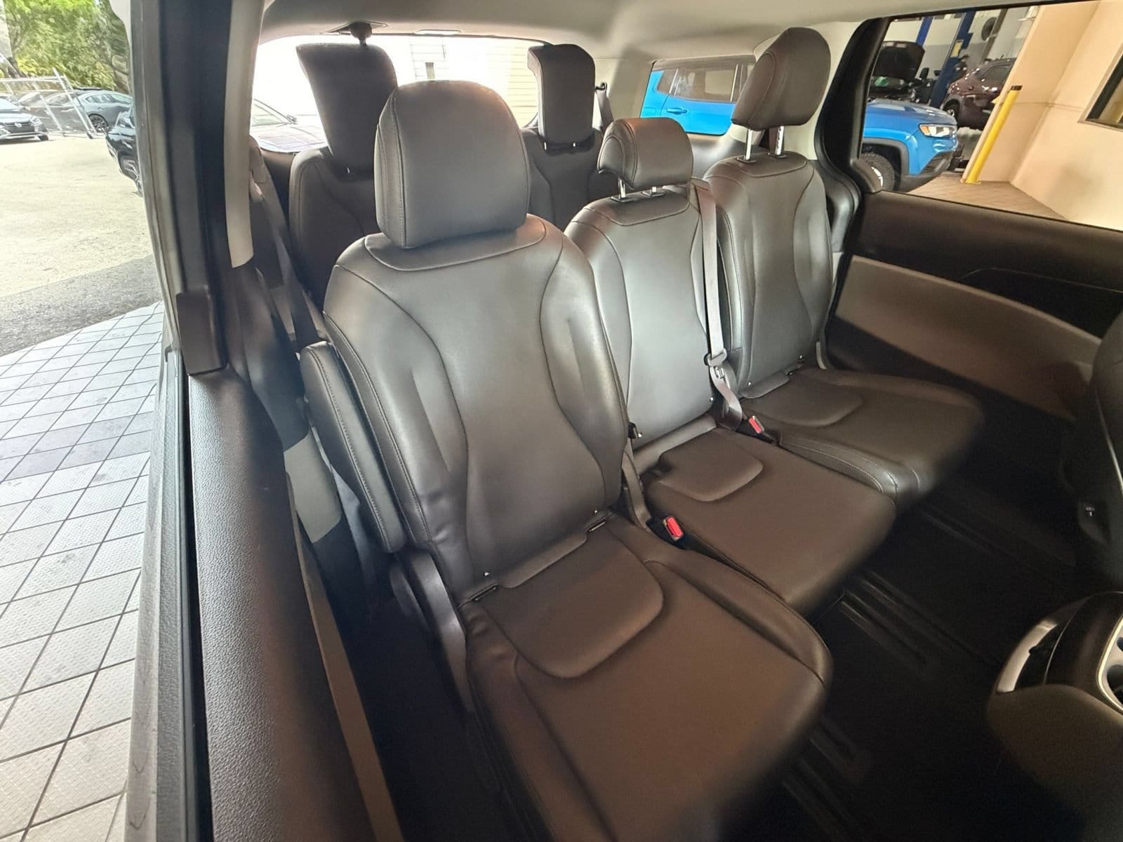 Thumbnail: 2026 Kia Carnival - 35