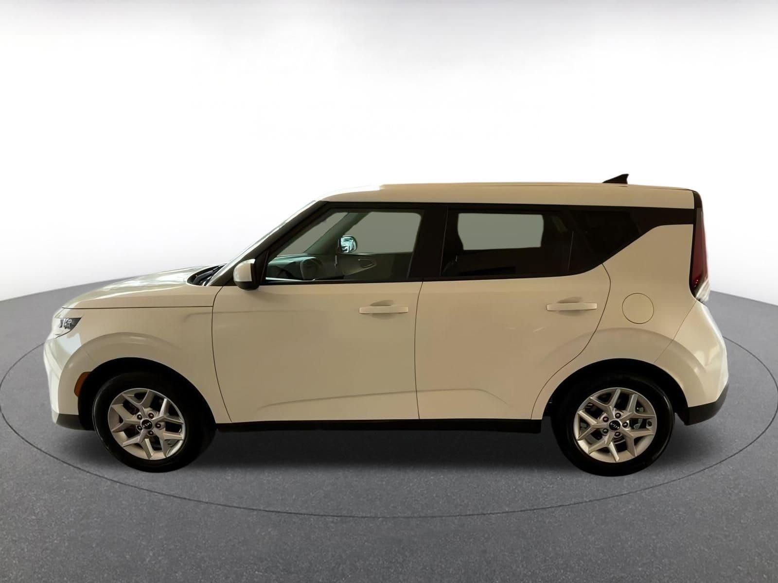 Thumbnail: 2025 Kia Soul - 9