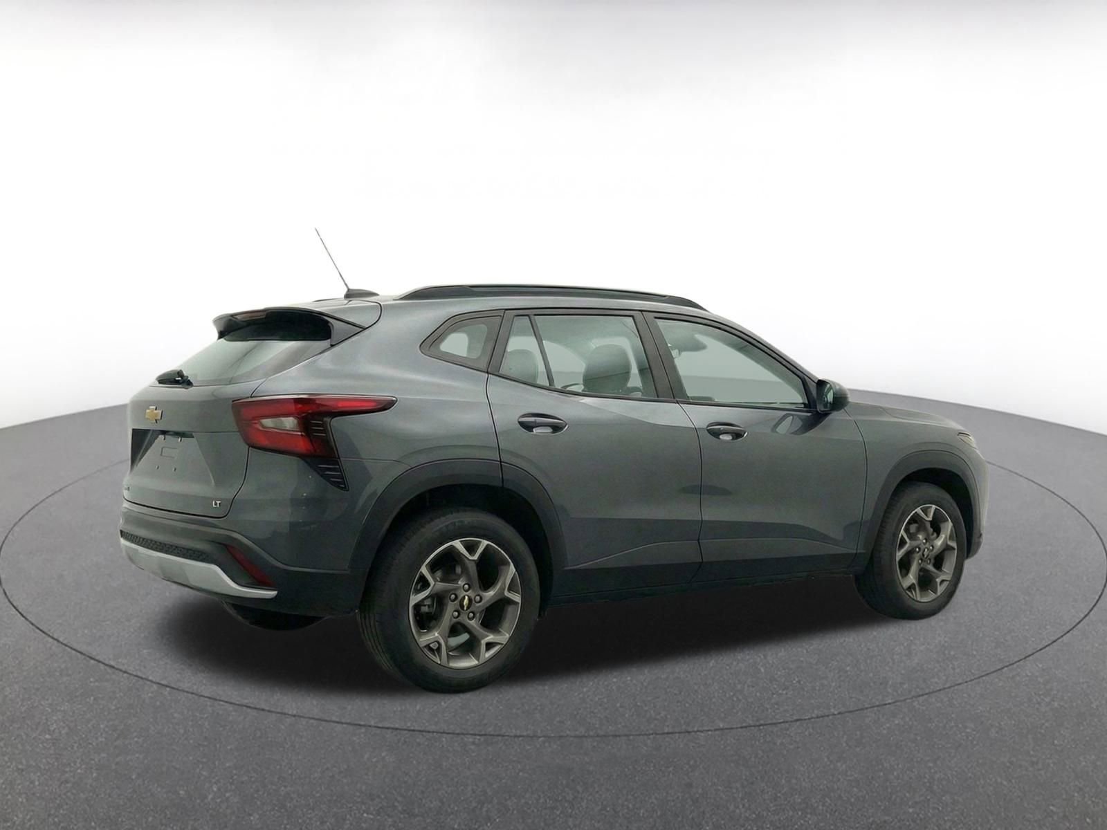 Thumbnail: 2025 Chevrolet Trax - 9